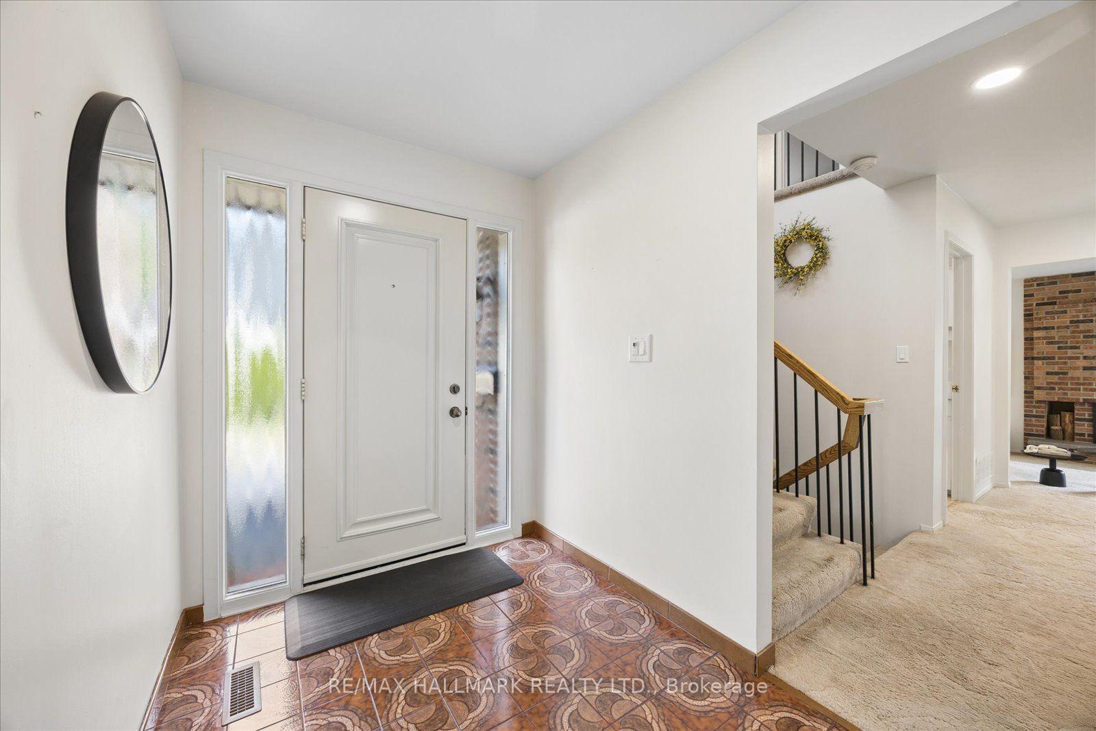 Photo 4 of 42 Reesorville Road, Markham, Markham Village — HOMEH