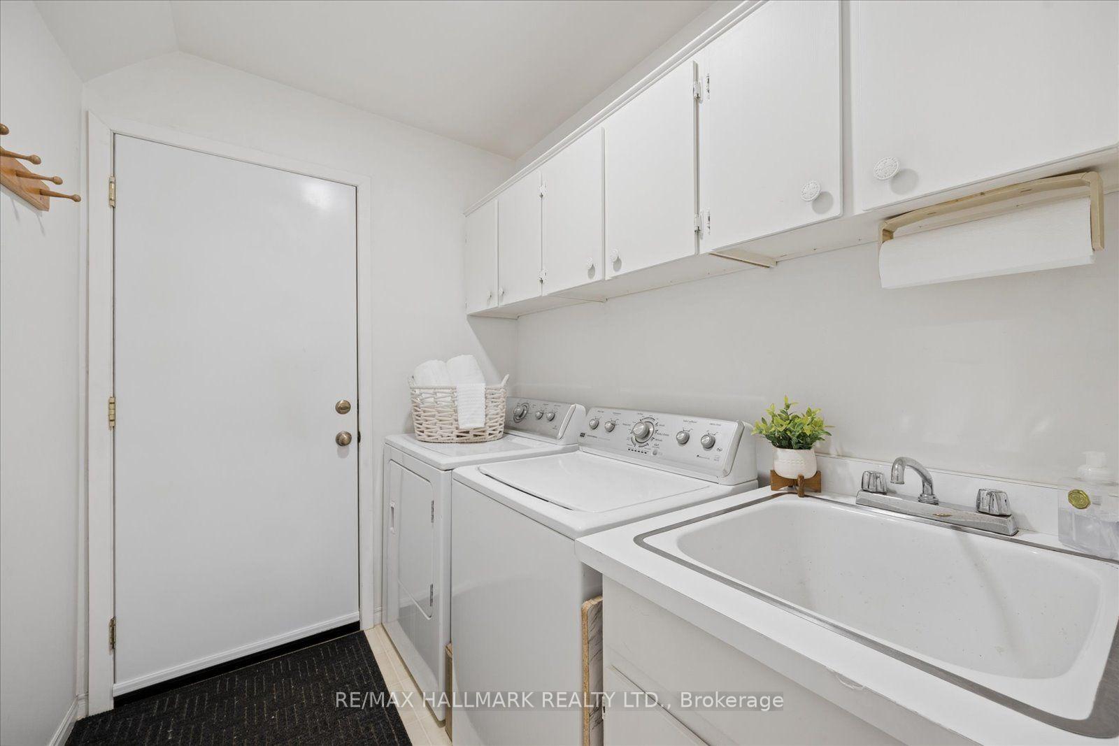Photo 17 of 42 Reesorville Road, Markham, Markham Village — HOMEH