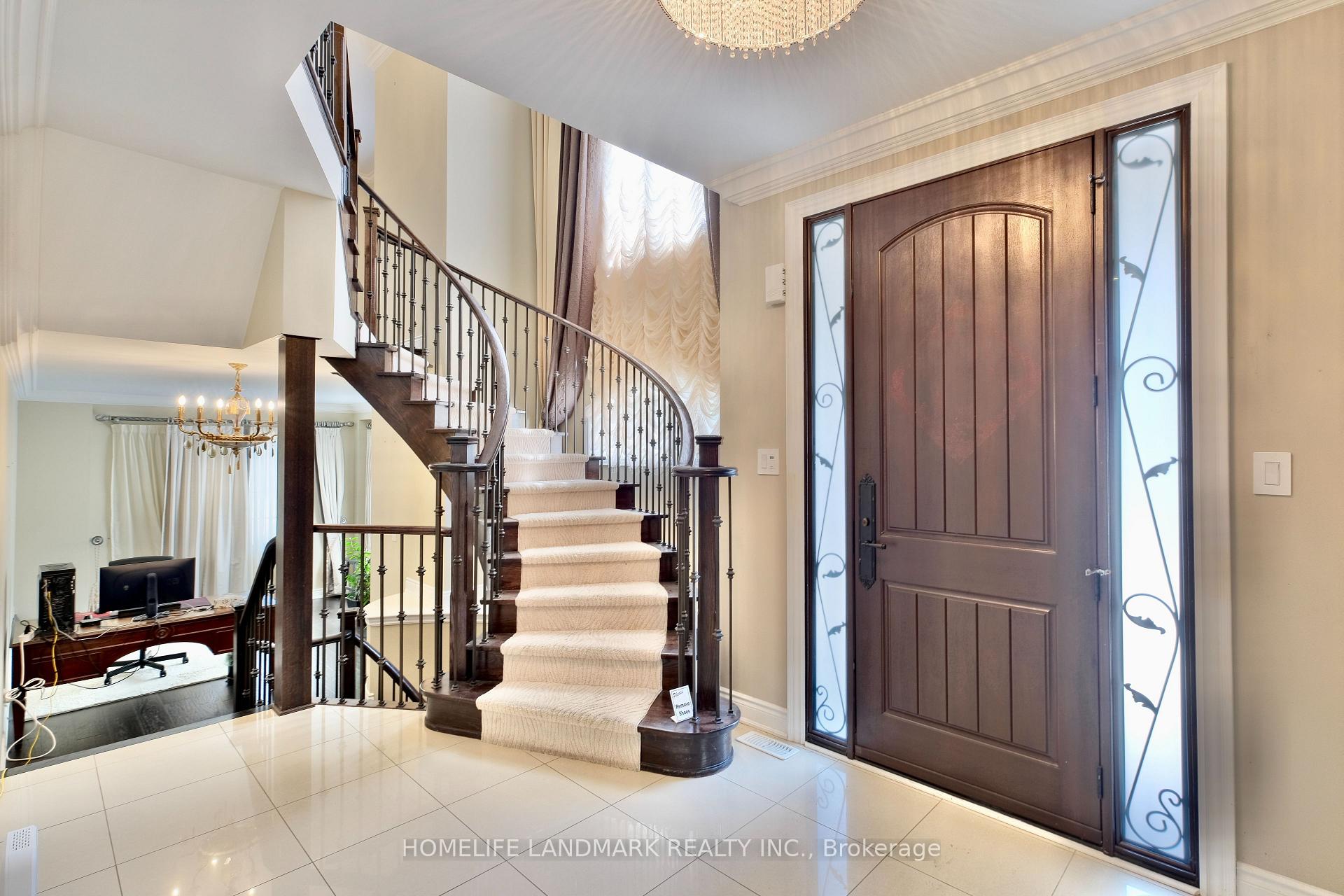 Photo 4 of 2 Drake Street, Vaughan, Vellore Village — HOMEH