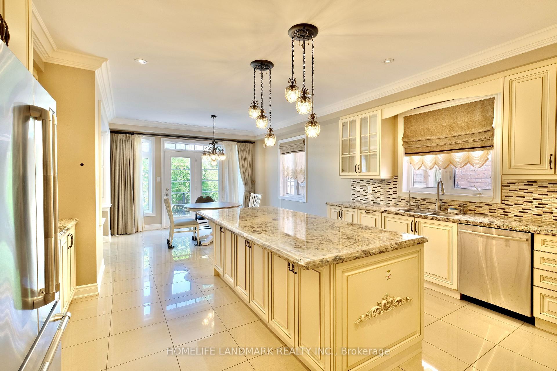 Photo 9 of 2 Drake Street, Vaughan, Vellore Village — HOMEH