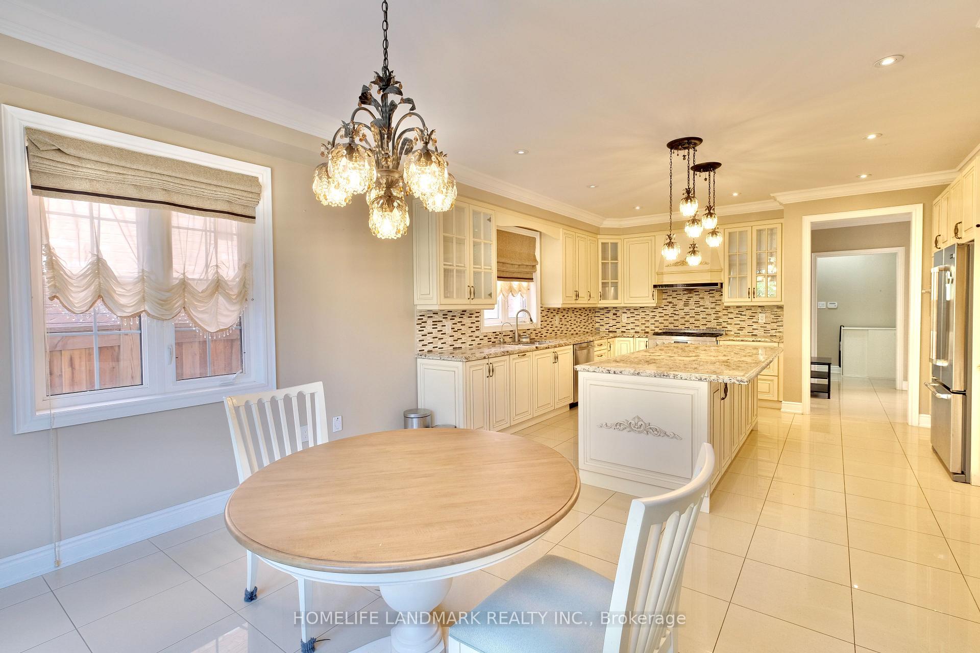Photo 10 of 2 Drake Street, Vaughan, Vellore Village — HOMEH