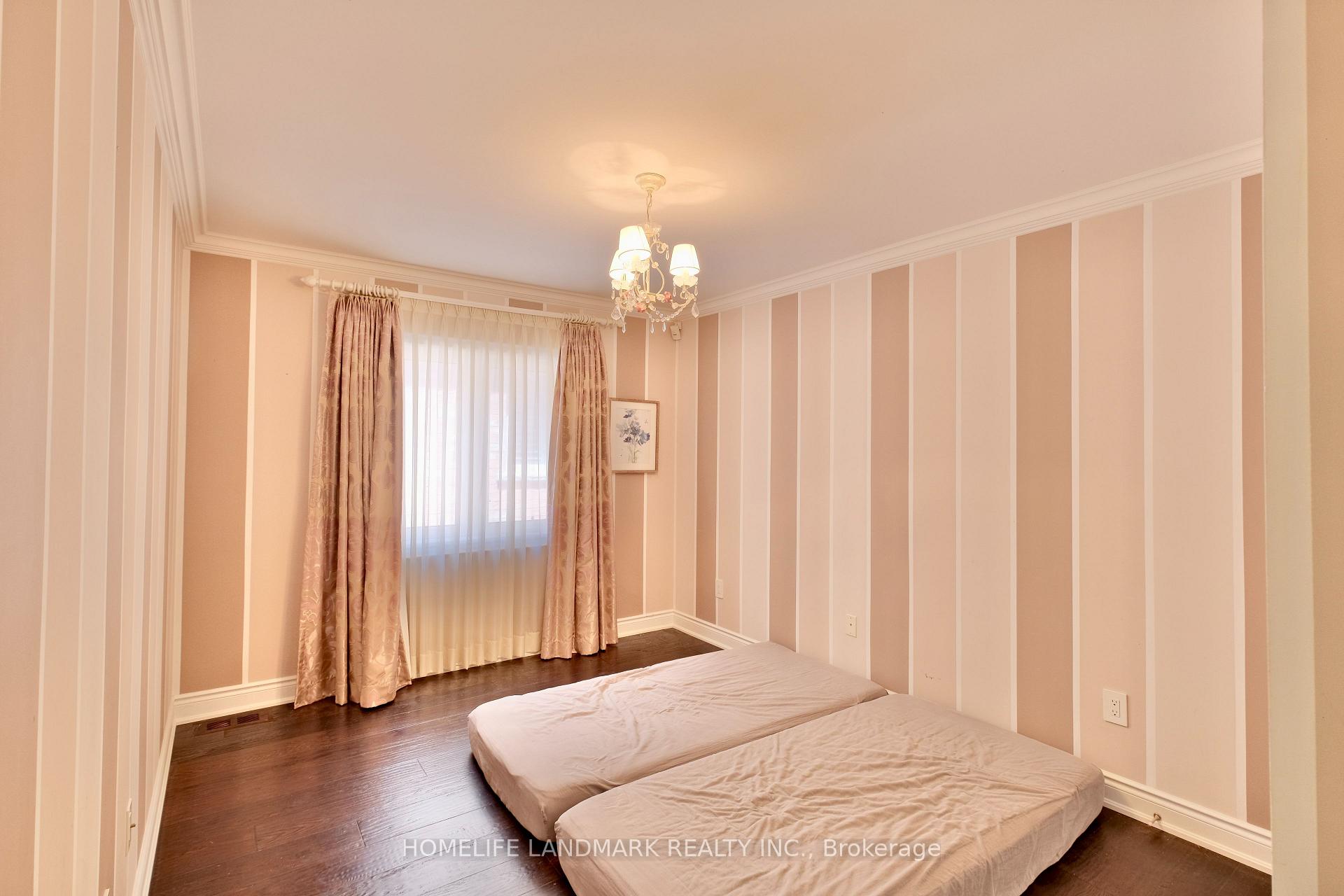 Photo 25 of 2 Drake Street, Vaughan, Vellore Village — HOMEH