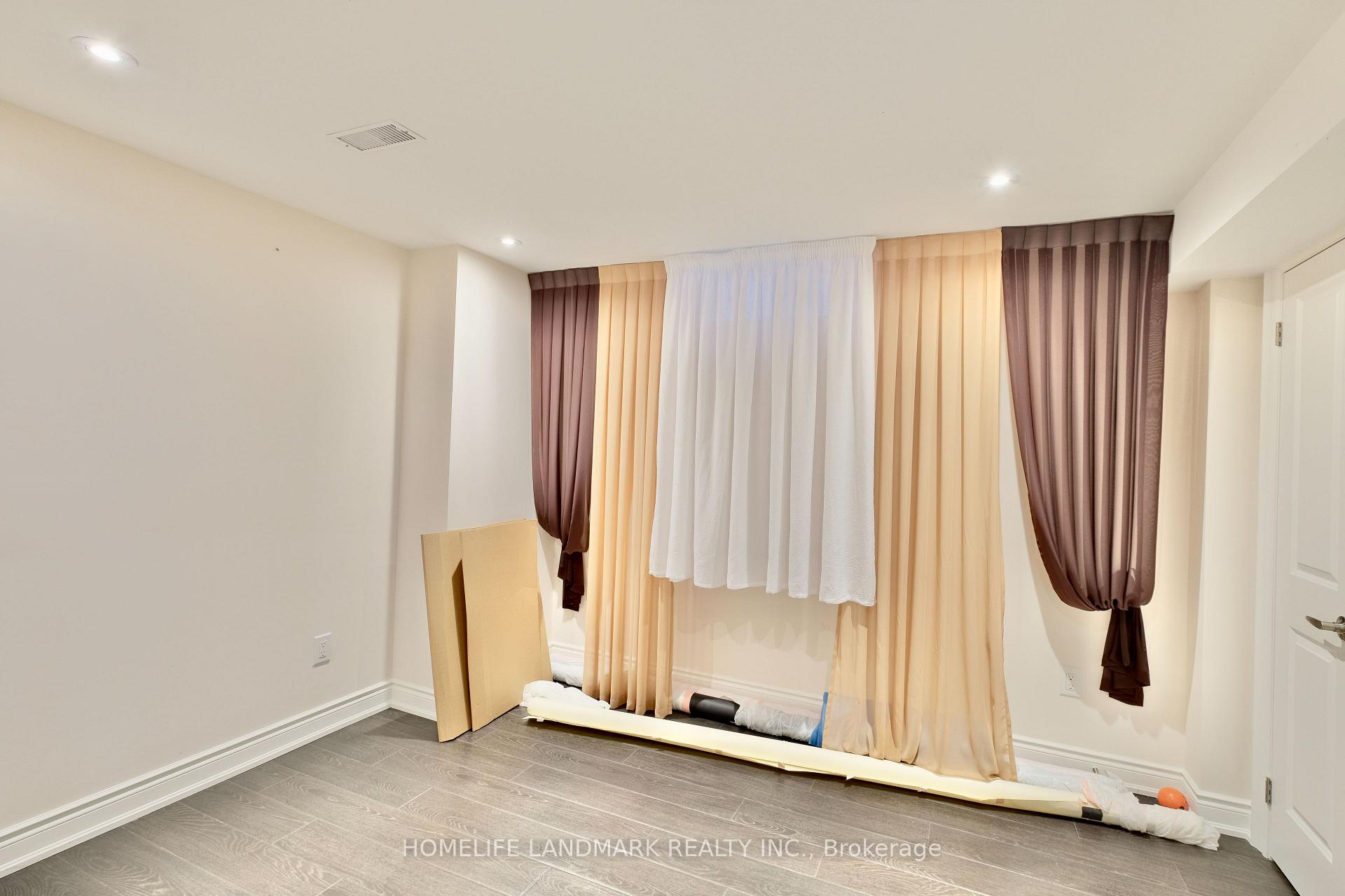 Photo 29 of 2 Drake Street, Vaughan, Vellore Village — HOMEH