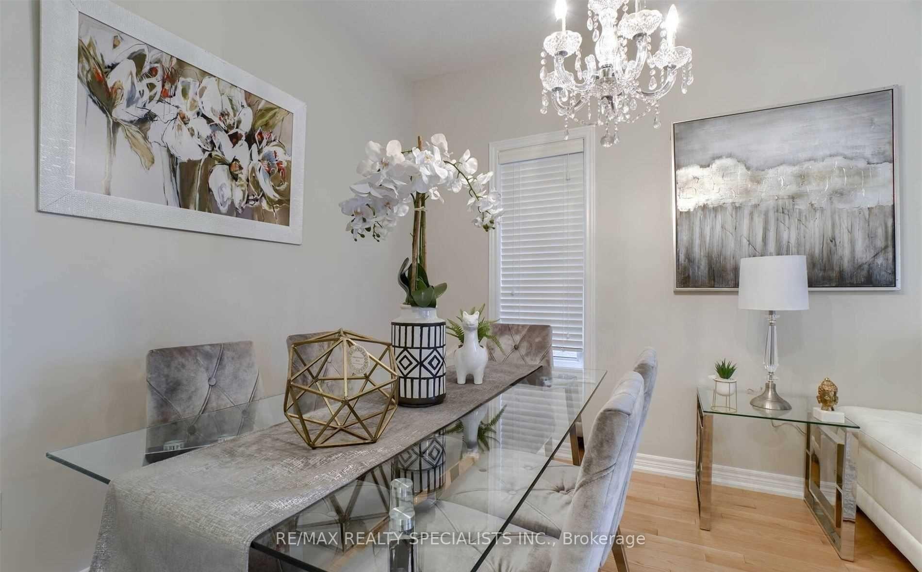 Photo 8 of Unit MAIN & 2ND, 88 Natronia Trail, Brampton, Bram East — HOMEH