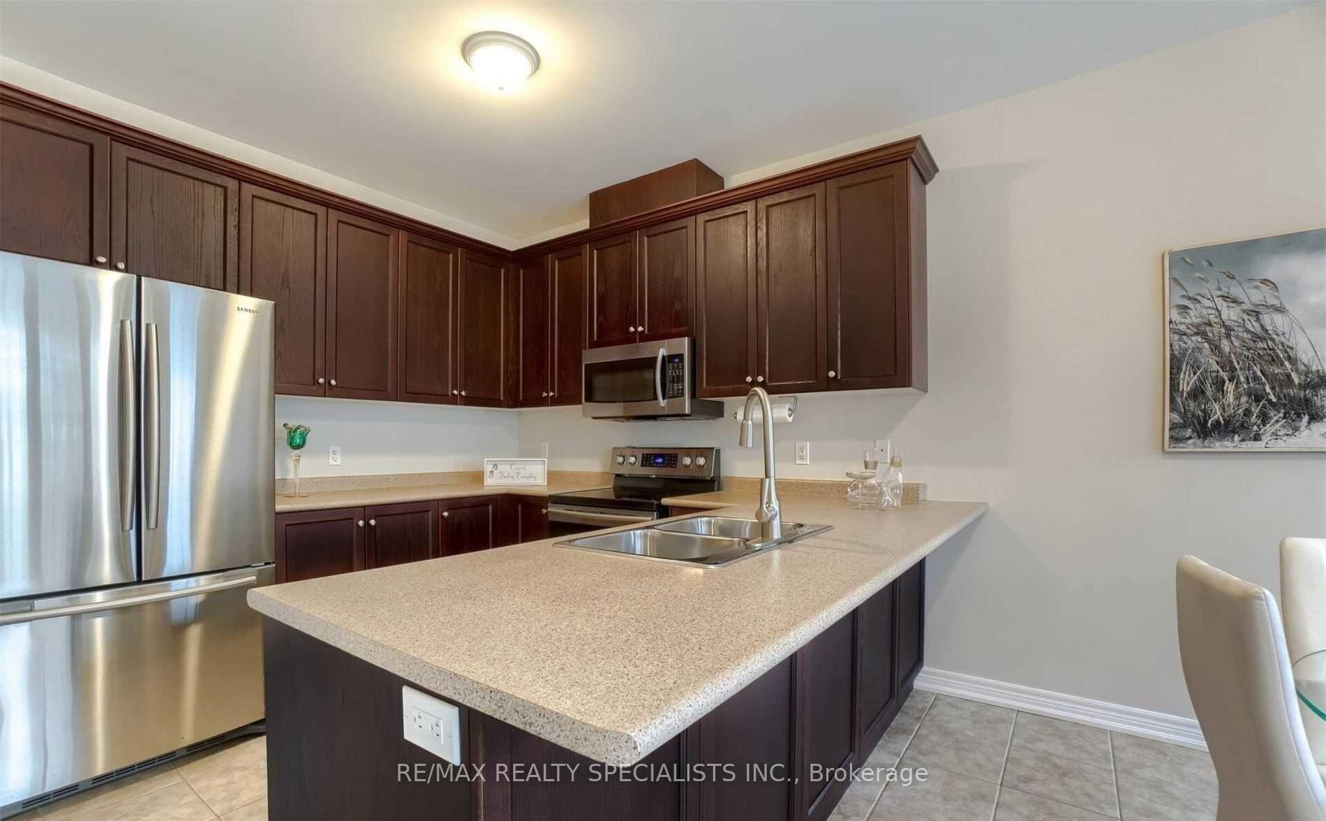 Photo 15 of Unit MAIN & 2ND, 88 Natronia Trail, Brampton, Bram East — HOMEH