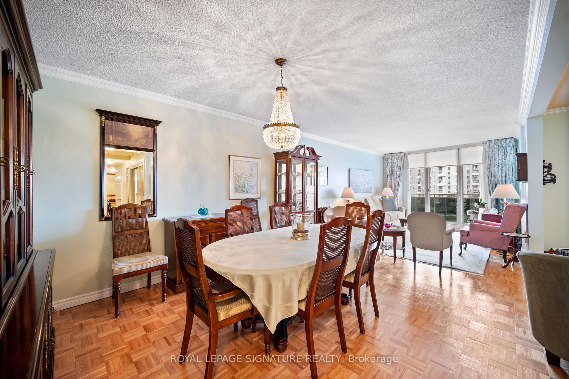 Photo 9 of Unit 606, 820 Burnhamthorpe Road, Etobicoke, Markland Wood — HOMEH