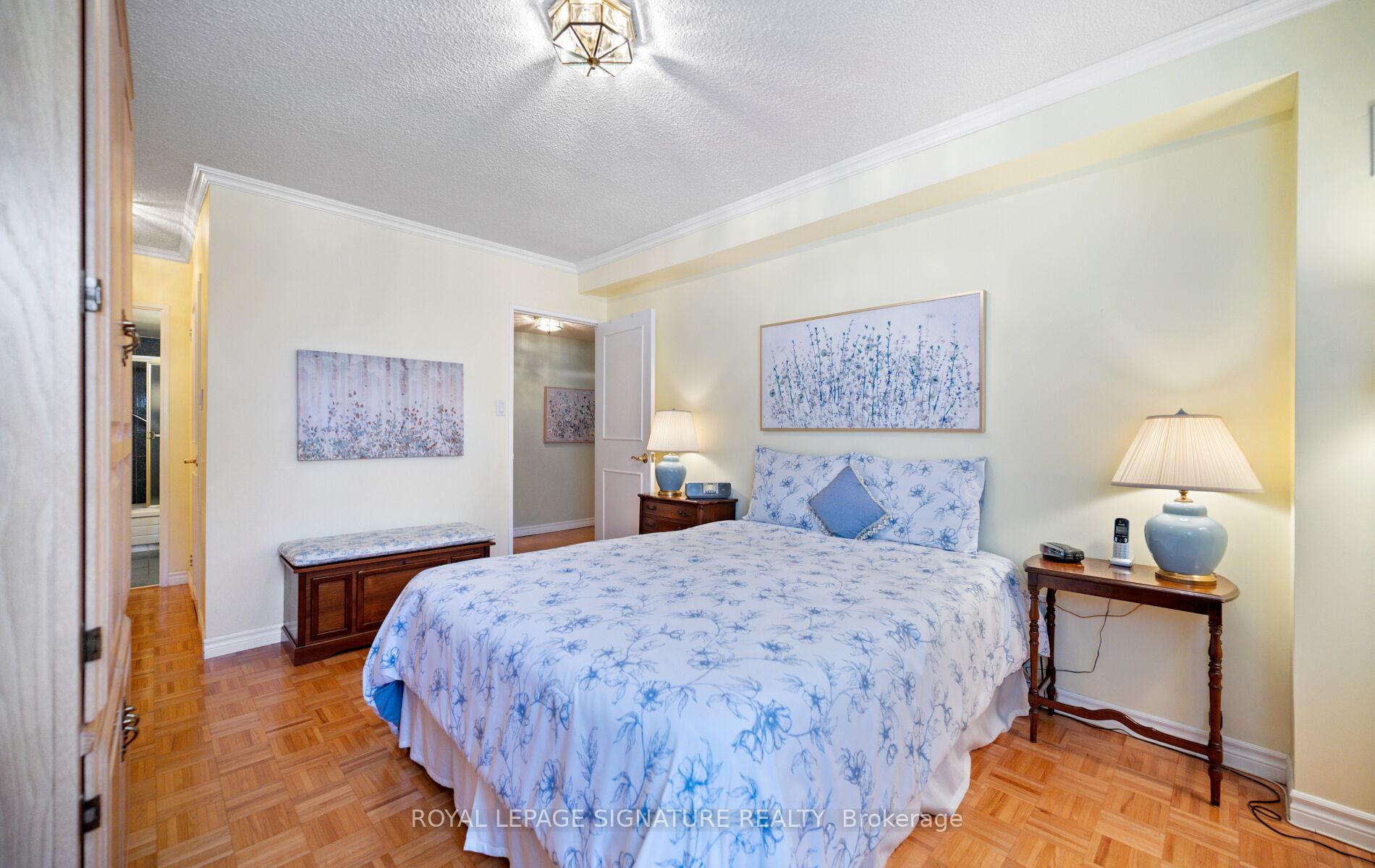 Photo 16 of Unit 606, 820 Burnhamthorpe Road, Etobicoke, Markland Wood — HOMEH