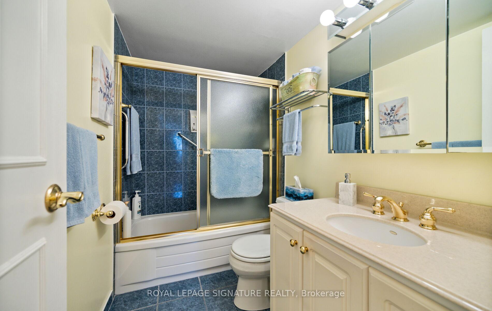 Photo 18 of Unit 606, 820 Burnhamthorpe Road, Etobicoke, Markland Wood — HOMEH