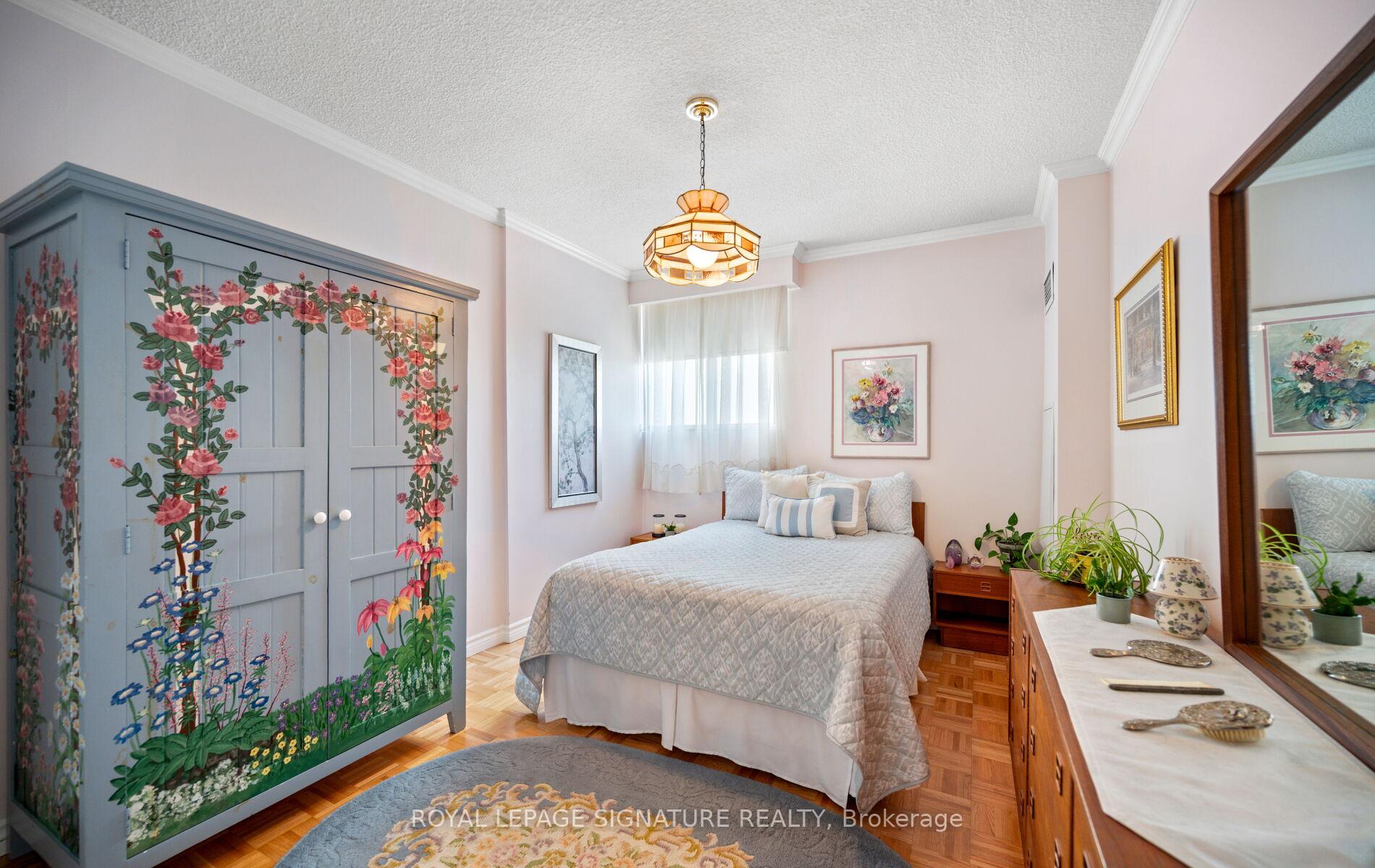 Photo 20 of Unit 606, 820 Burnhamthorpe Road, Etobicoke, Markland Wood — HOMEH