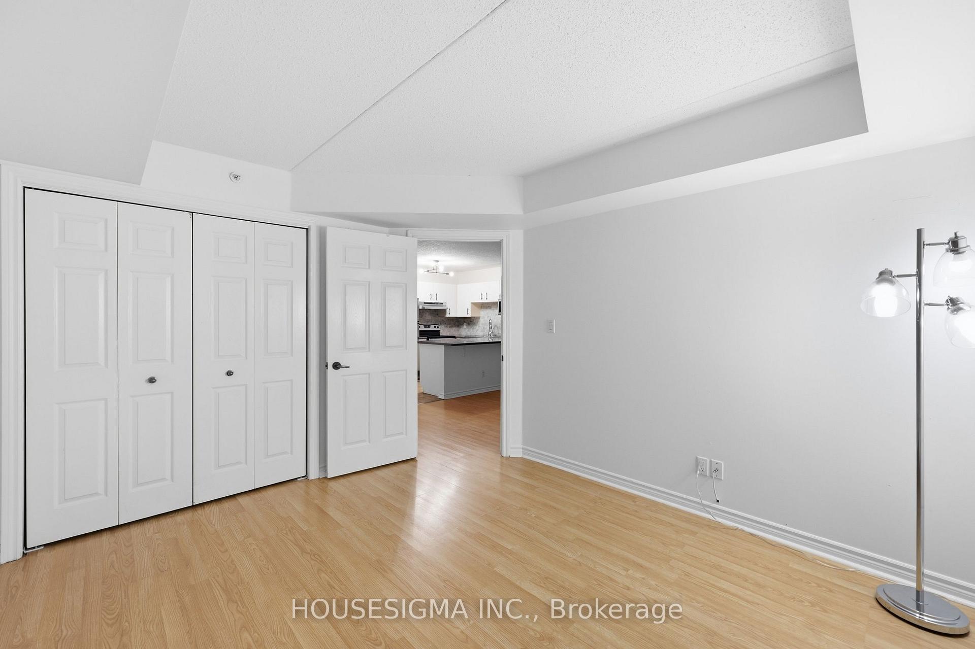 Photo 29 of Unit 203, 4025 Kilmer Drive, Burlington, Tansley — HOMEH