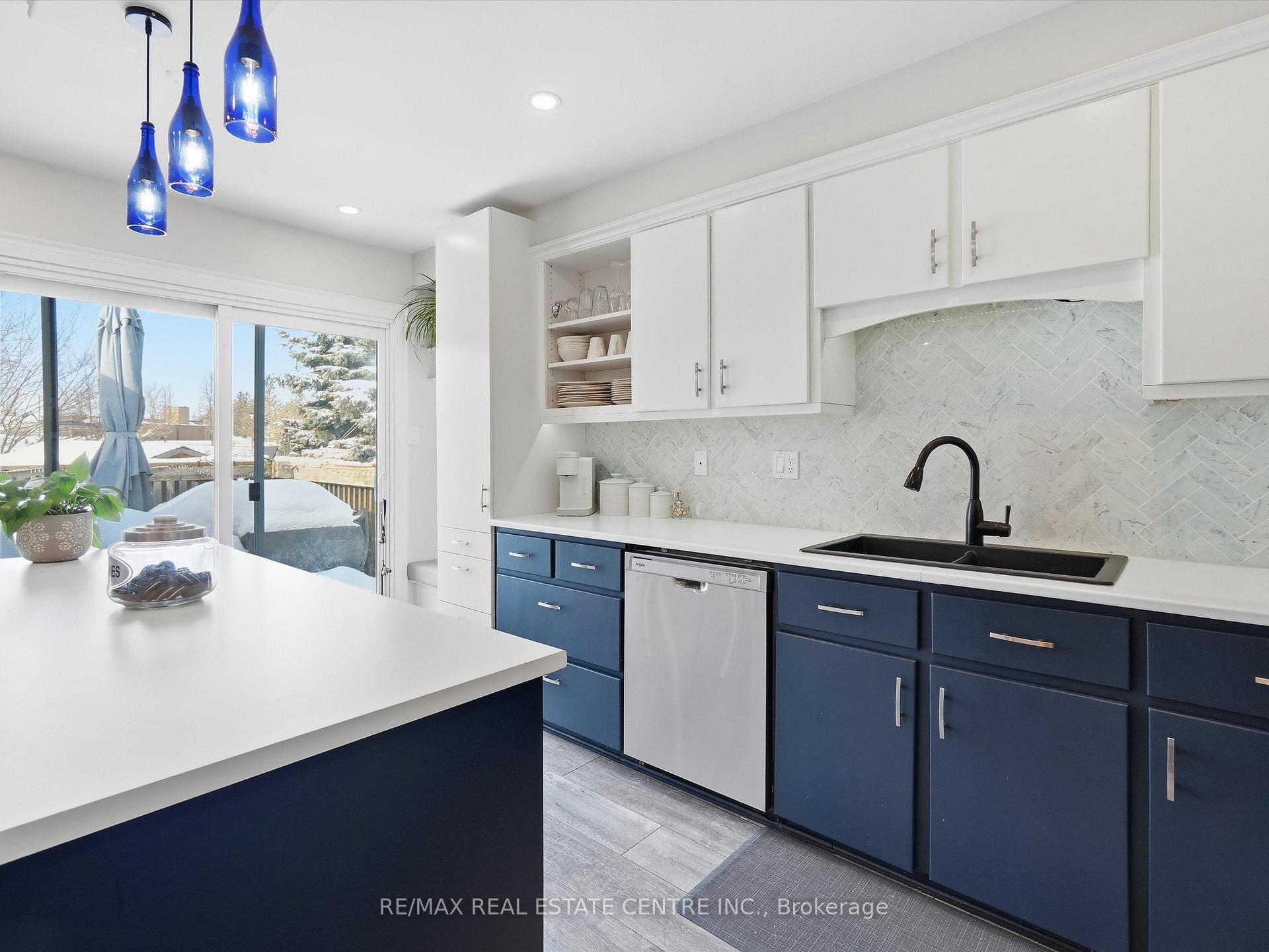 Photo 5 of 318 Shelburne Place, Shelburne — HOMEH