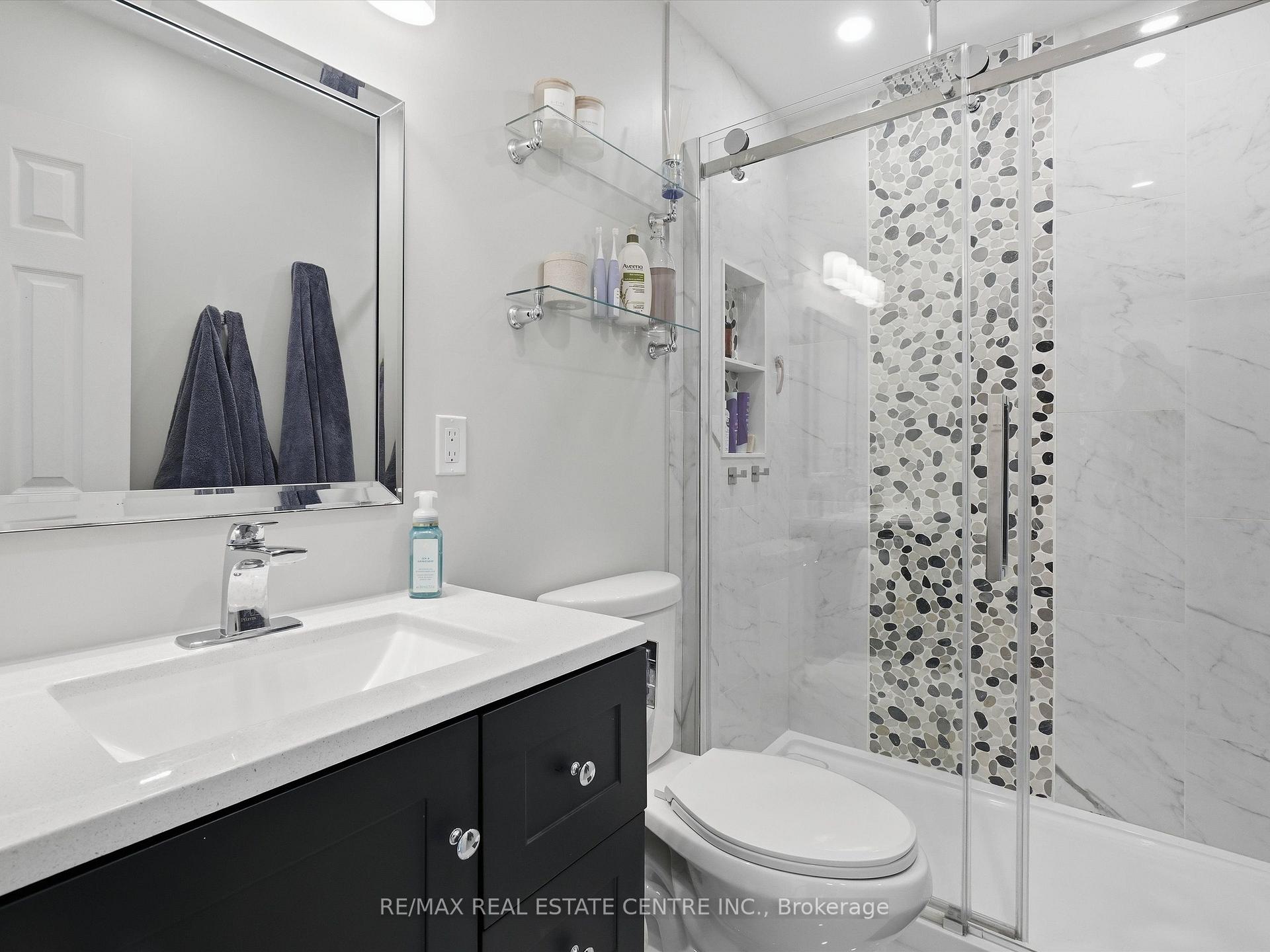 Photo 15 of 318 Shelburne Place, Shelburne — HOMEH