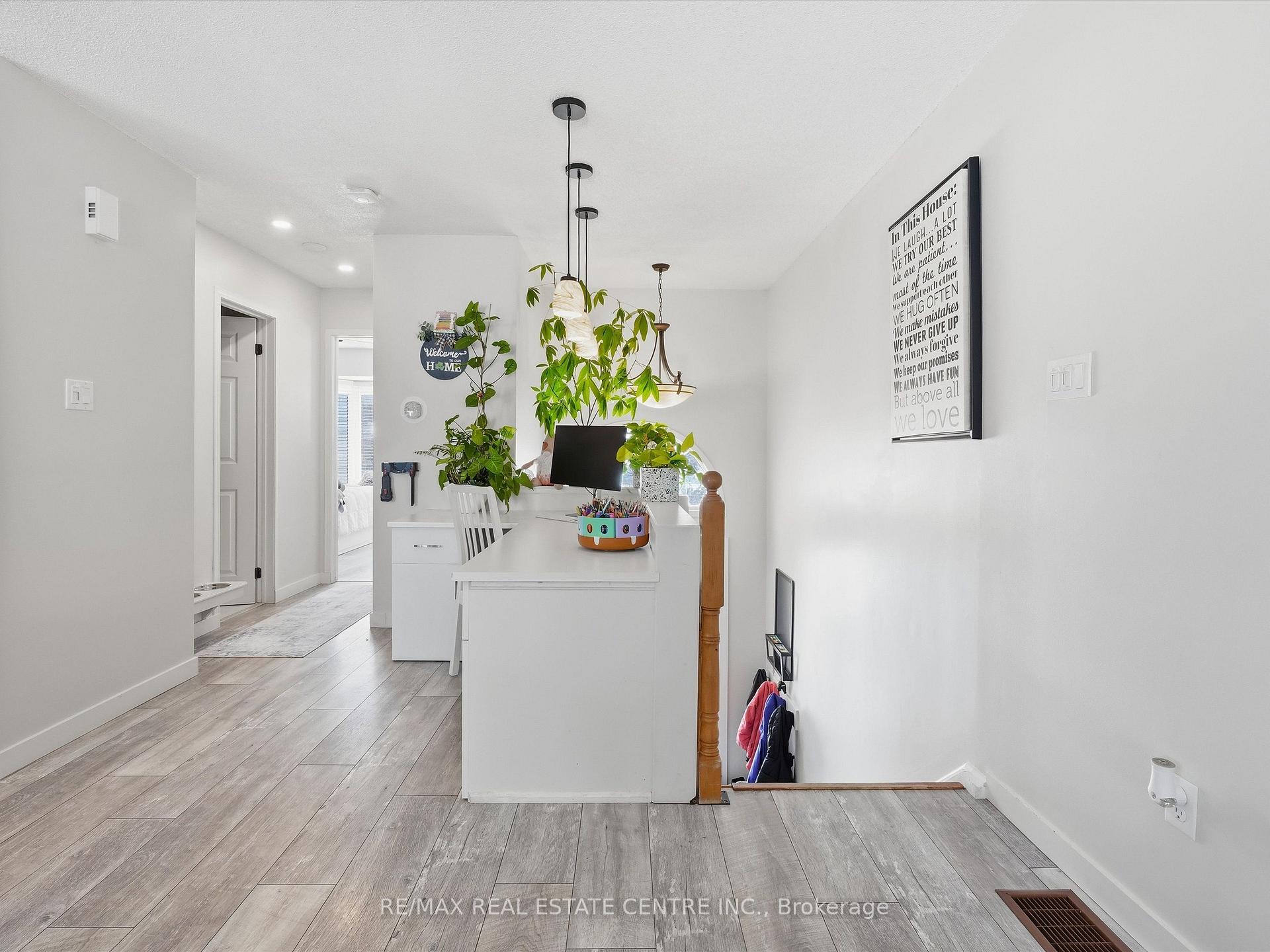 Photo 19 of 318 Shelburne Place, Shelburne — HOMEH