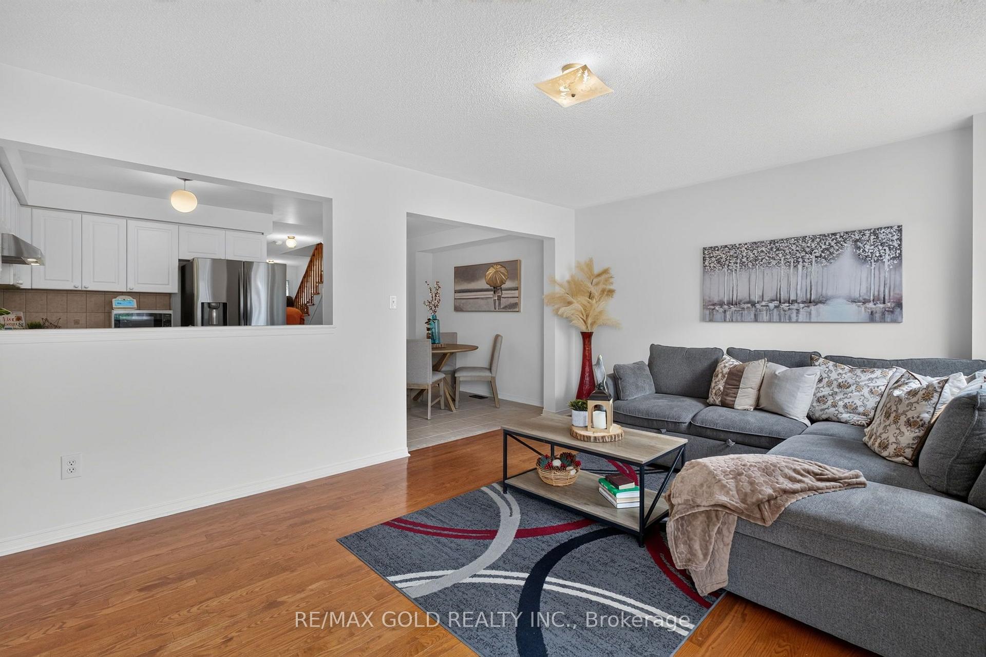 Photo 16 of 71 Spicebush Terrace, Brampton, Credit Valley — HOMEH