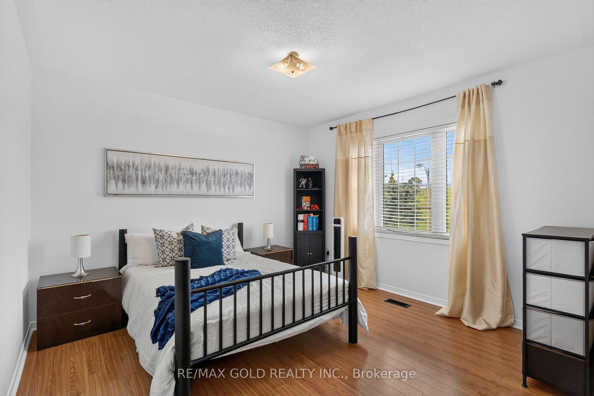 Photo 19 of 71 Spicebush Terrace, Brampton, Credit Valley — HOMEH