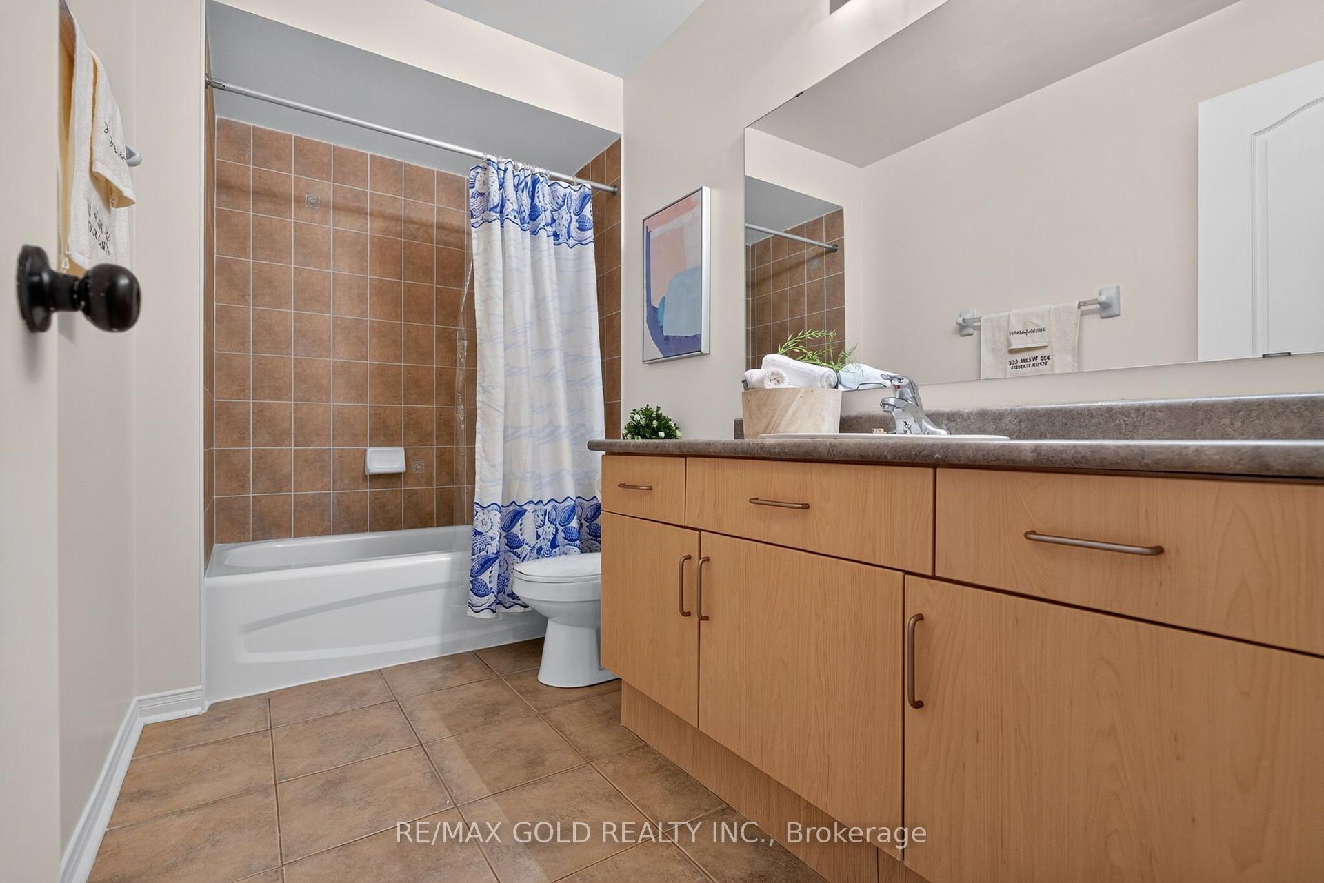 Photo 23 of 71 Spicebush Terrace, Brampton, Credit Valley — HOMEH