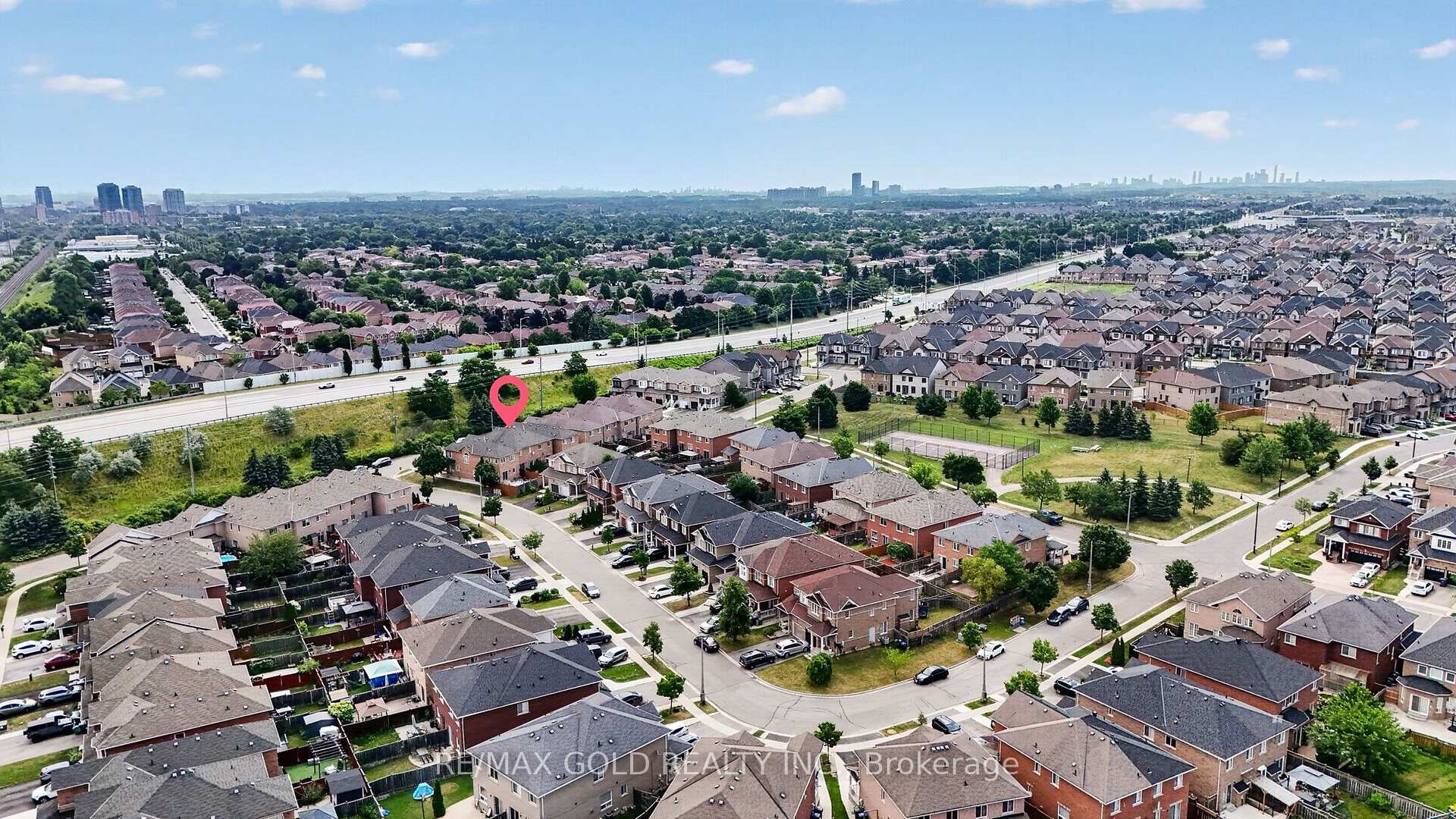Photo 38 of 71 Spicebush Terrace, Brampton, Credit Valley — HOMEH