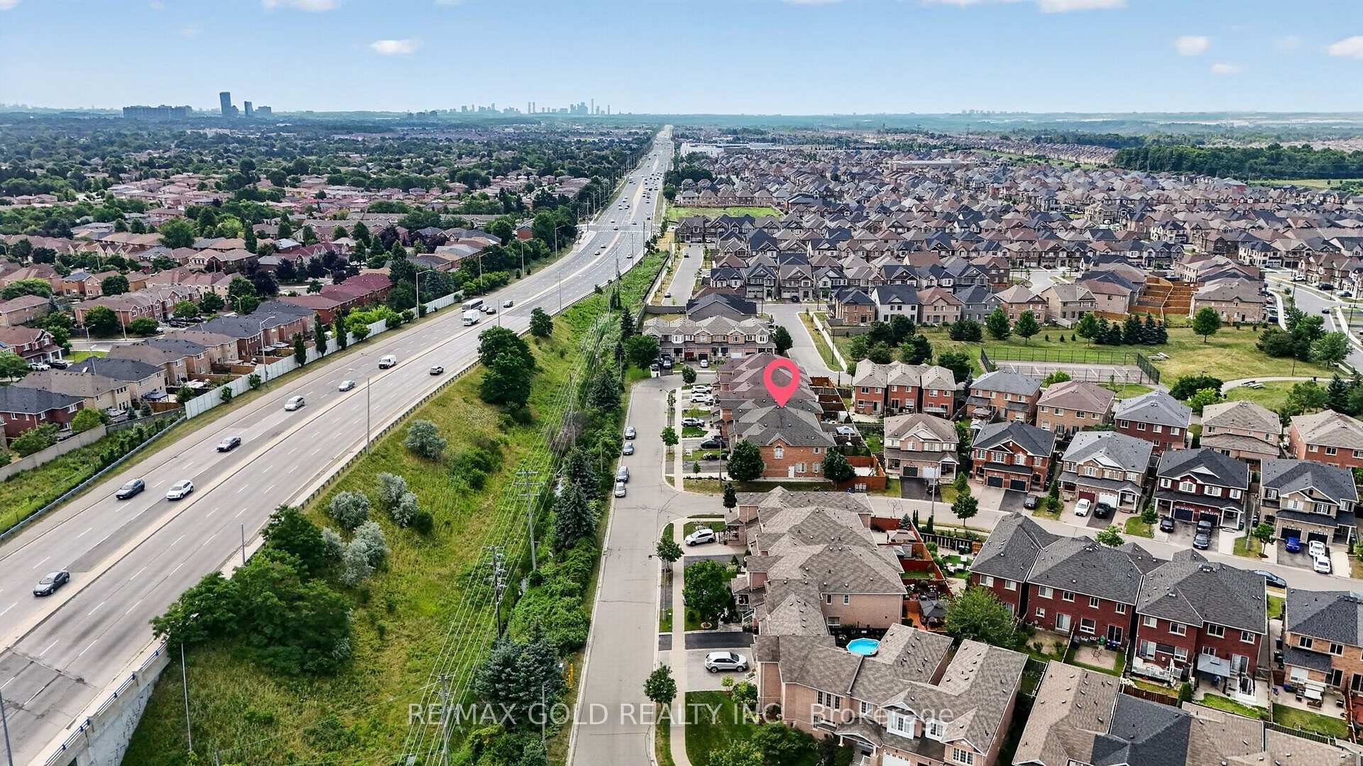 Photo 39 of 71 Spicebush Terrace, Brampton, Credit Valley — HOMEH