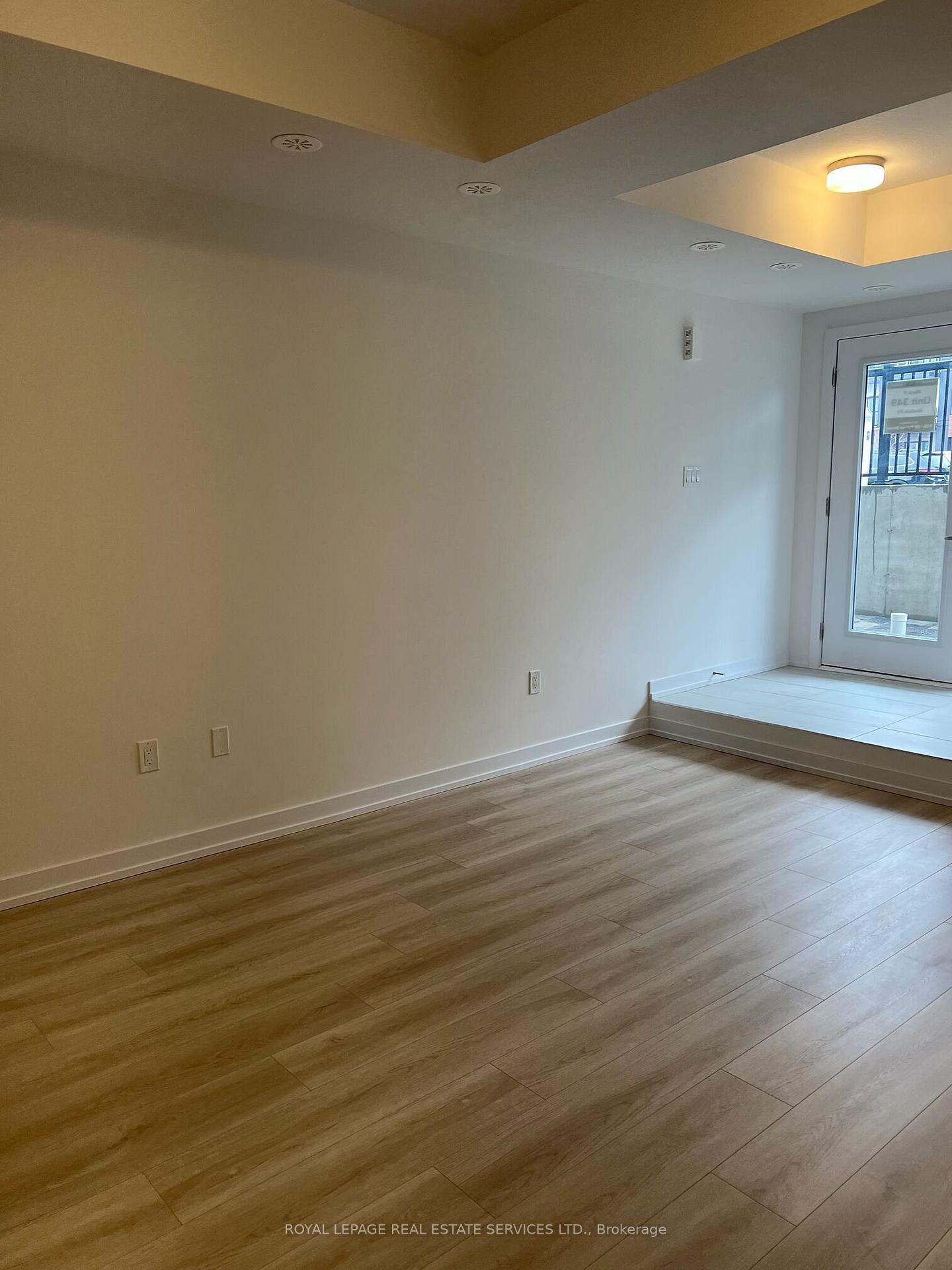 Photo 4 of Unit P35, 25 Palace Street, Kitchener, Laurentian Hills — HOMEH