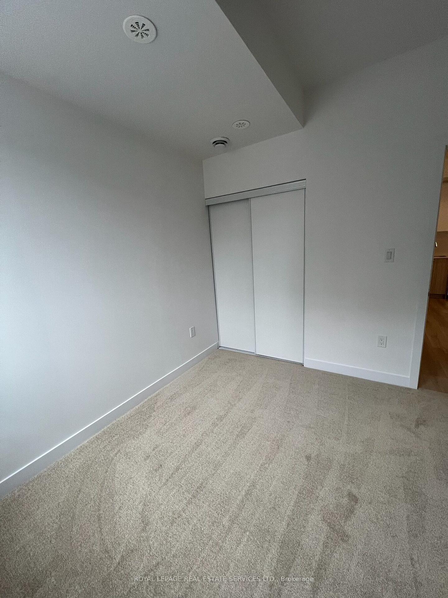 Photo 12 of Unit P35, 25 Palace Street, Kitchener, Laurentian Hills — HOMEH