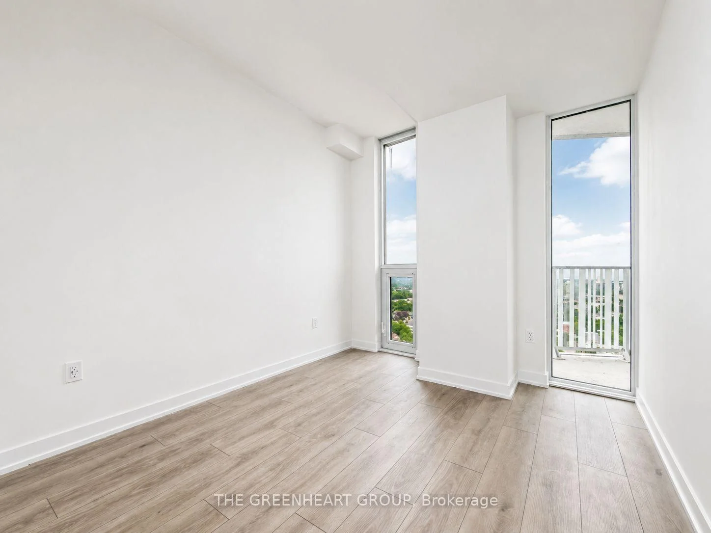 Photo 15 of Unit 2002, 1 Fairview Road E, Mississauga, Mississauga Valleys — HOMEH