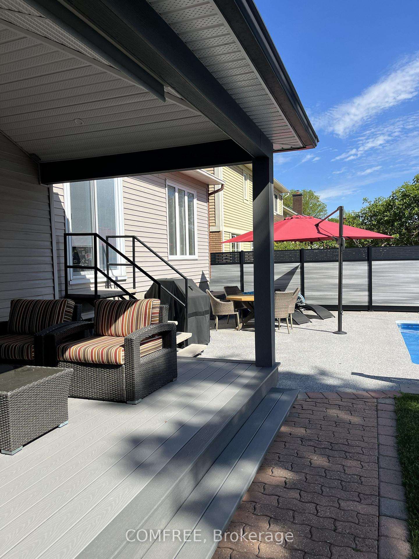 Photo 5 of 10 Trotting Way, Ottawa, Kanata - Bridlewood — HOMEH