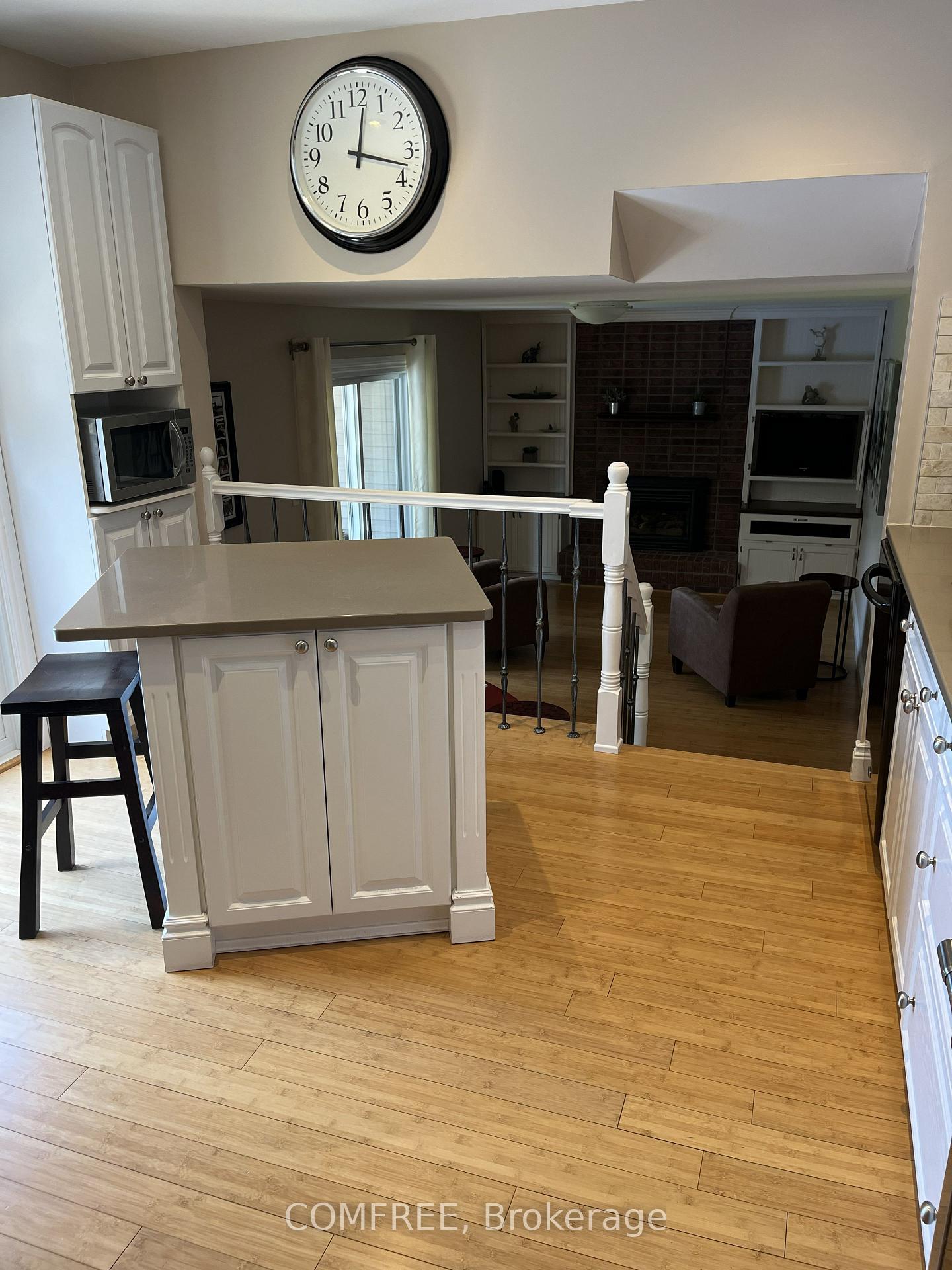 Photo 7 of 10 Trotting Way, Ottawa, Kanata - Bridlewood — HOMEH