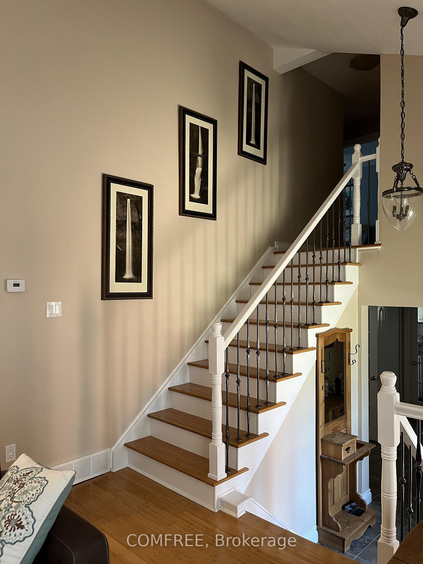 Photo 10 of 10 Trotting Way, Ottawa, Kanata - Bridlewood — HOMEH