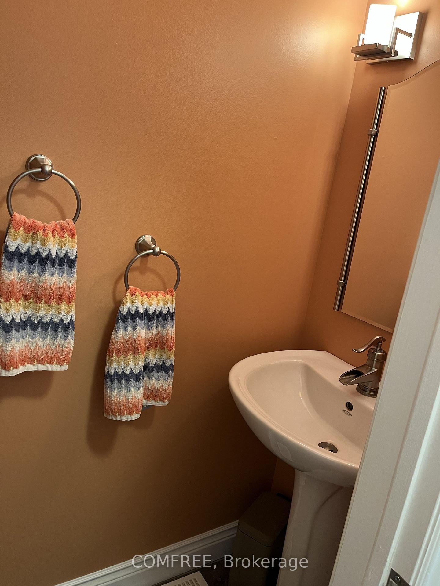 Photo 16 of 10 Trotting Way, Ottawa, Kanata - Bridlewood — HOMEH