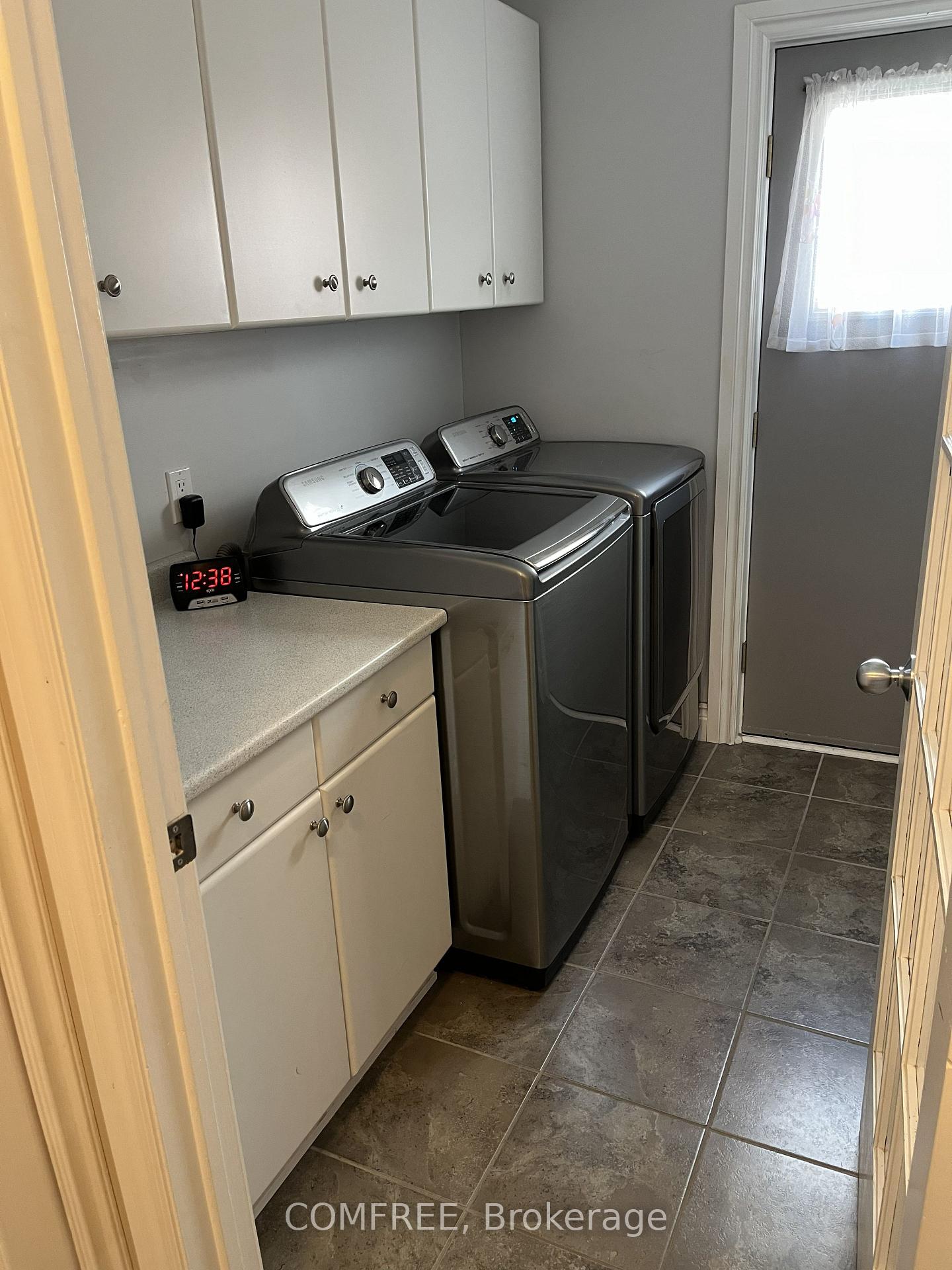 Photo 18 of 10 Trotting Way, Ottawa, Kanata - Bridlewood — HOMEH