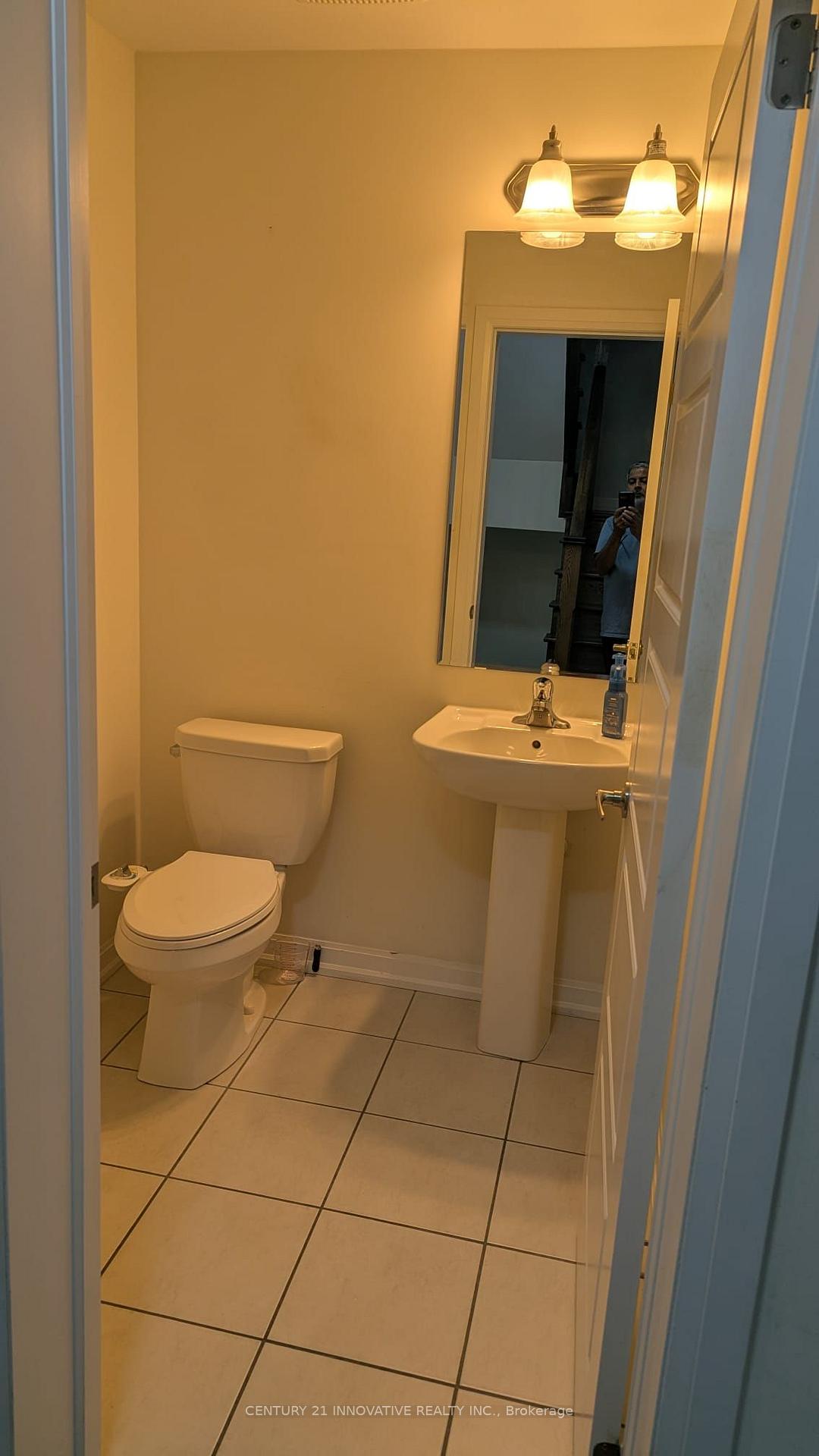 Photo 8 of 29 Adam Sellers Street E, Markham, Cornell — HOMEH