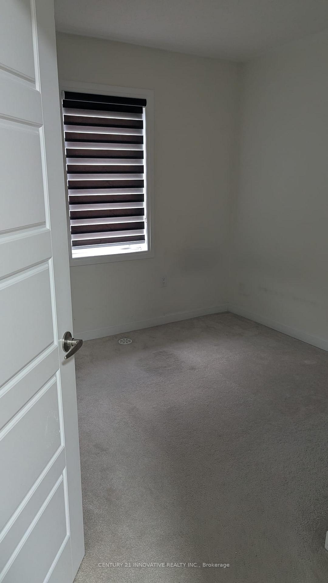 Photo 12 of 29 Adam Sellers Street E, Markham, Cornell — HOMEH
