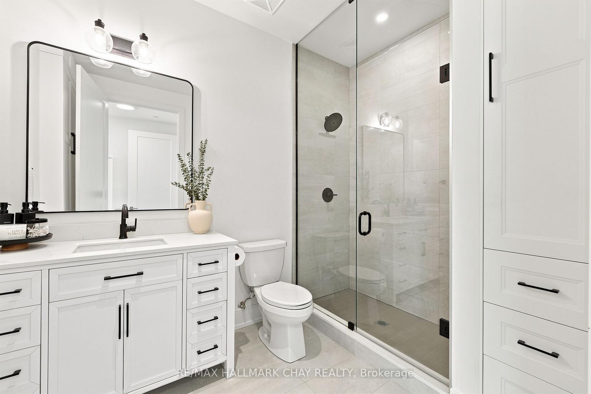 Photo 17 of Unit 914, 185 Dunlope Street E, Barrie, Lakeshore — HOMEH