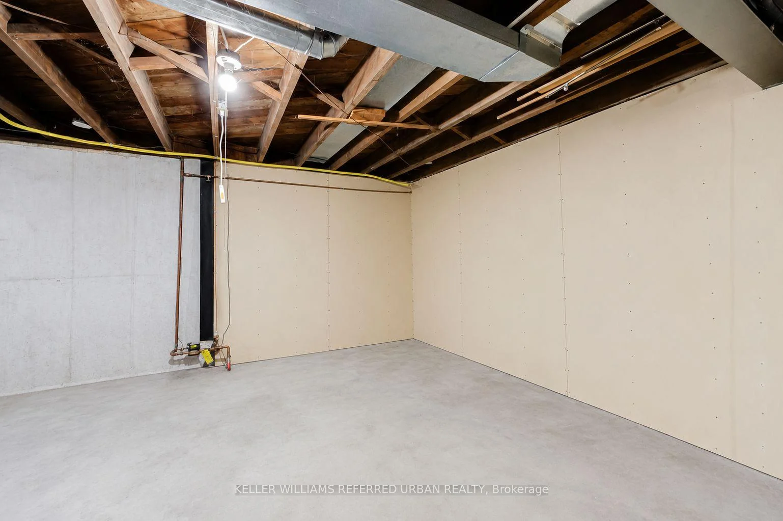 Photo 75 of 7 Saunders Crescent, Etobicoke, Stonegate-Queensway — HOMEH
