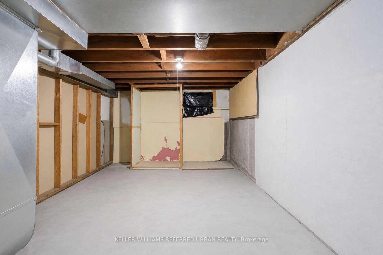 Photo 81 of 7 Saunders Crescent, Etobicoke, Stonegate-Queensway — HOMEH
