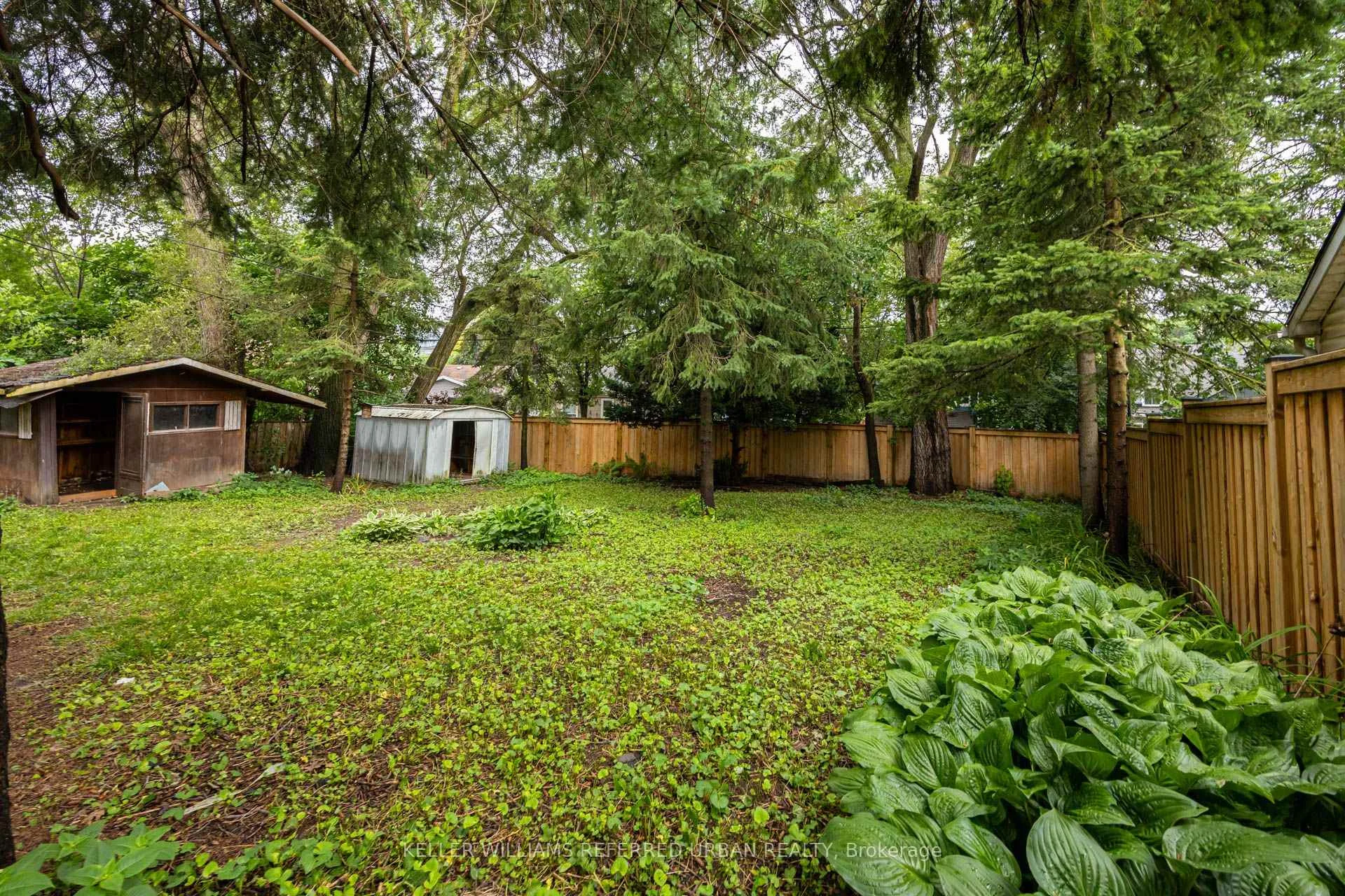 Photo 87 of 7 Saunders Crescent, Etobicoke, Stonegate-Queensway — HOMEH