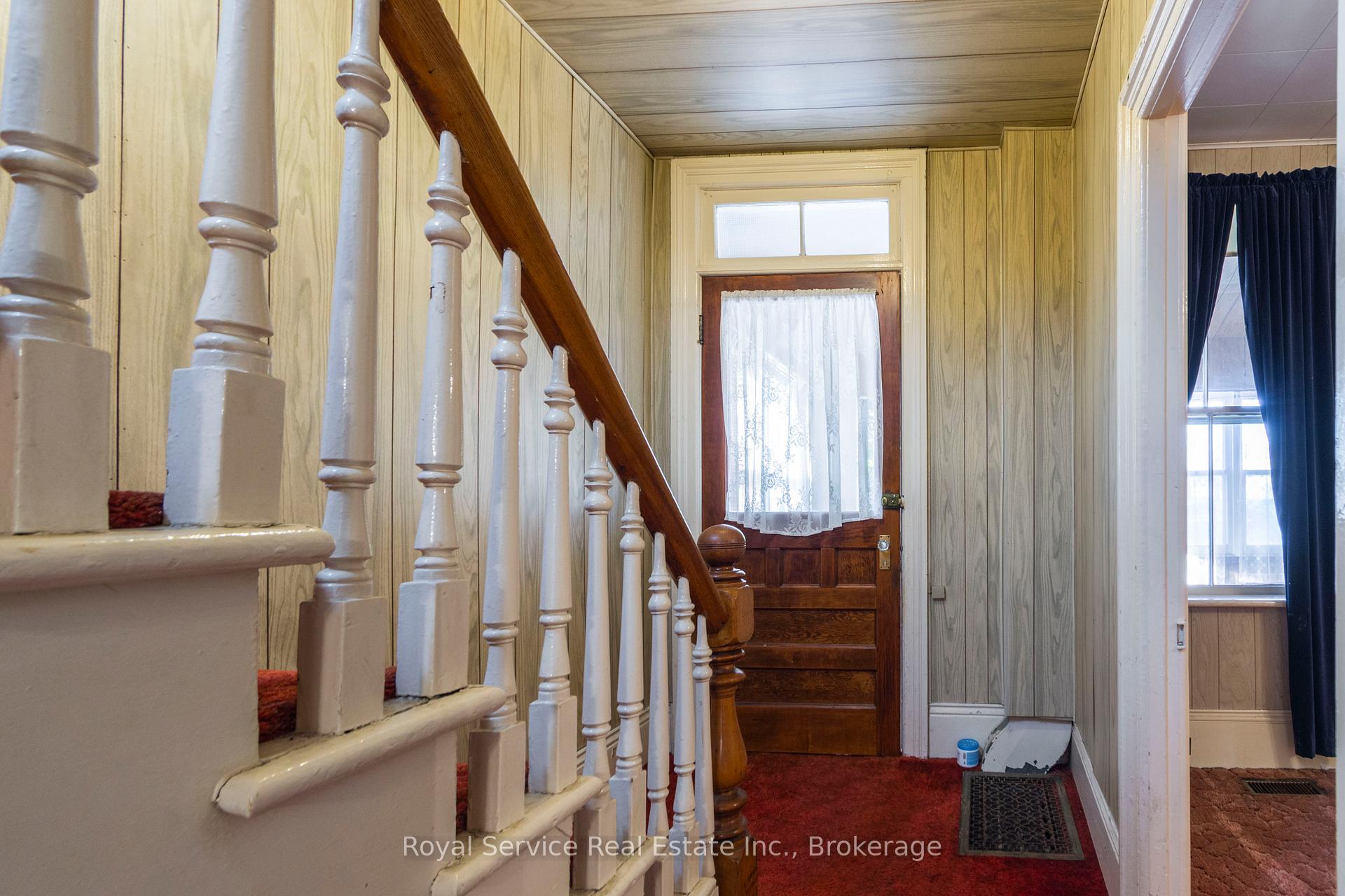 Photo 5 of 370 Division Street, Cobourg — HOMEH