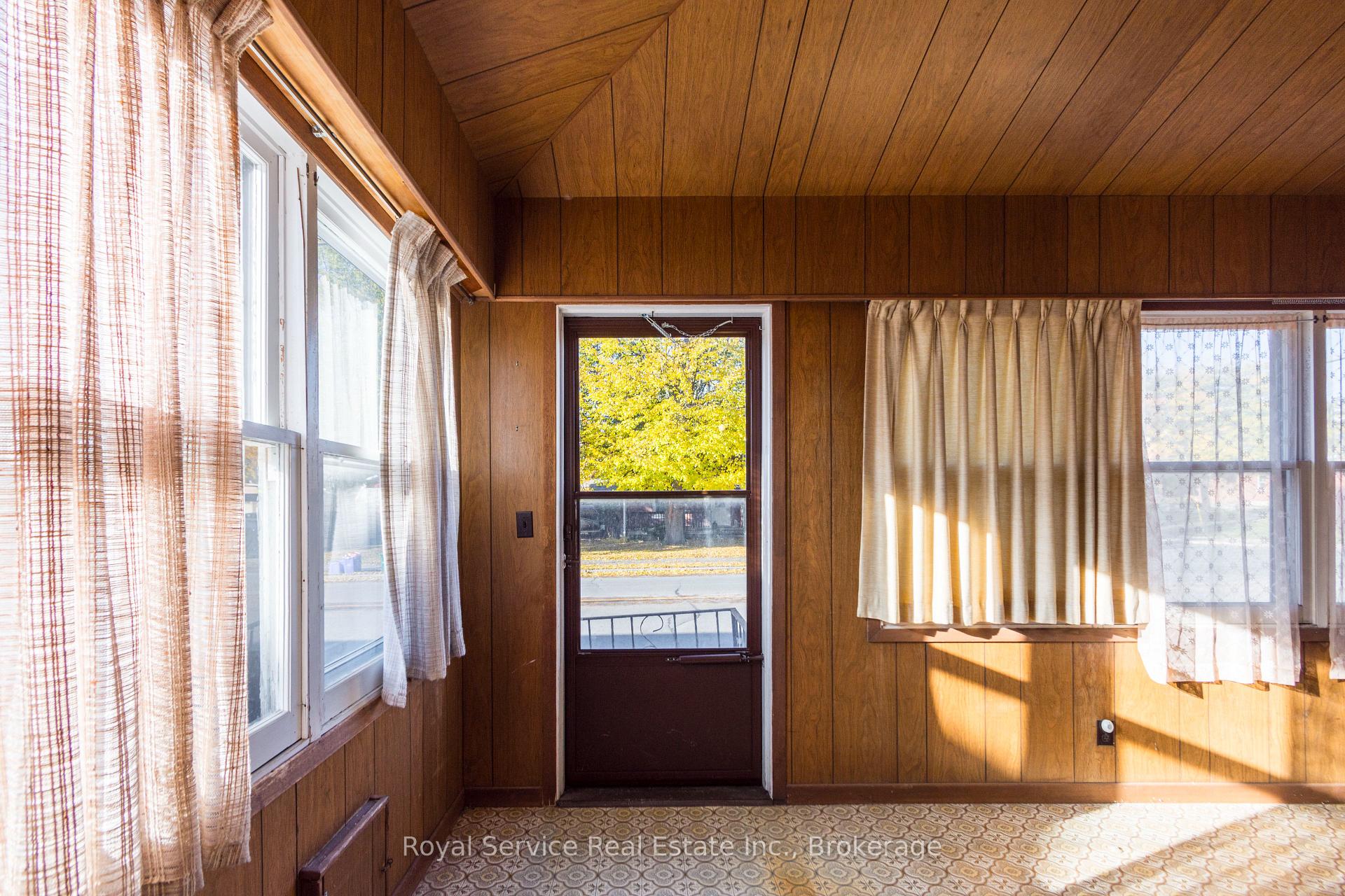 Photo 10 of 370 Division Street, Cobourg — HOMEH