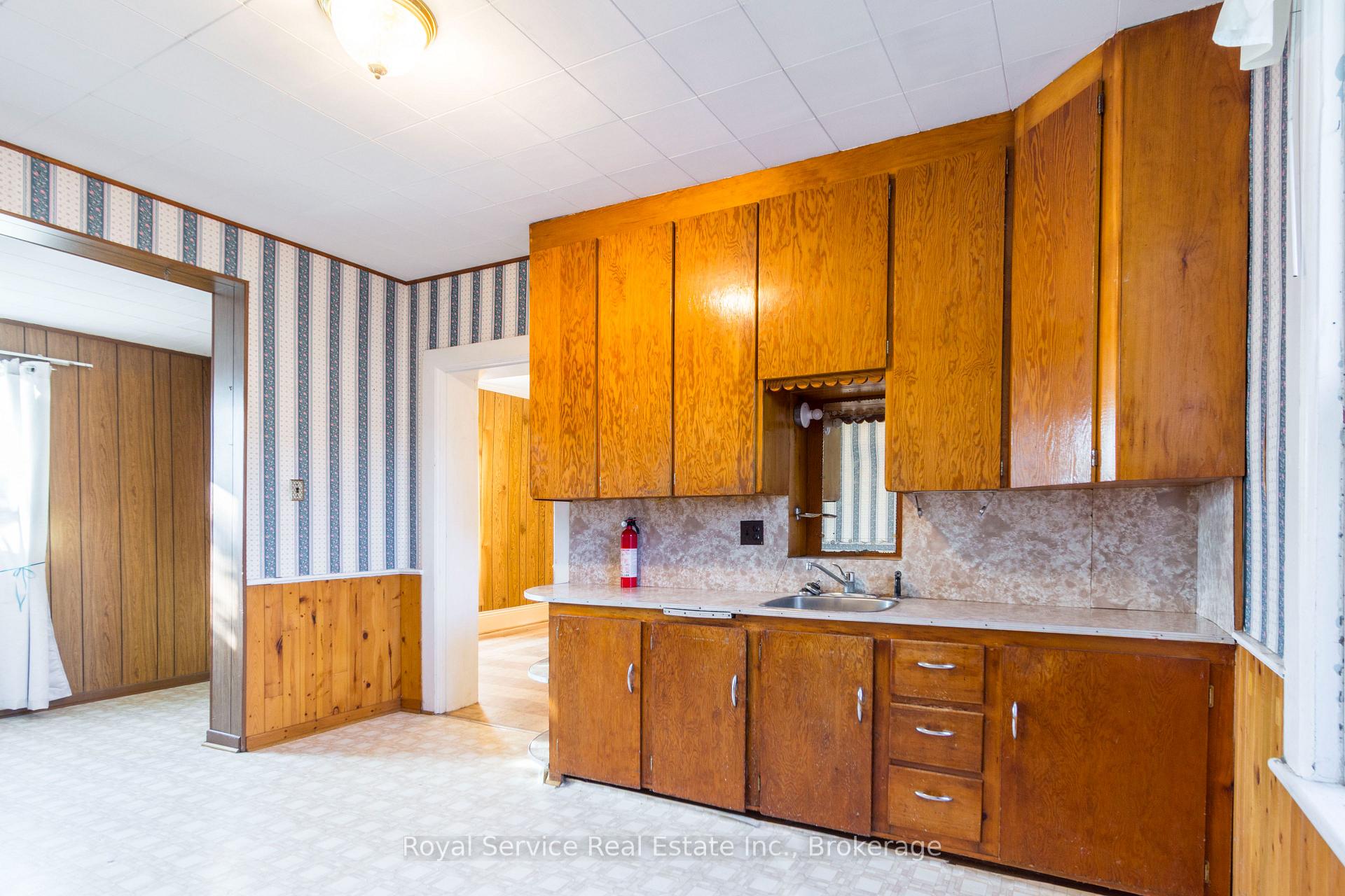 Photo 15 of 370 Division Street, Cobourg — HOMEH