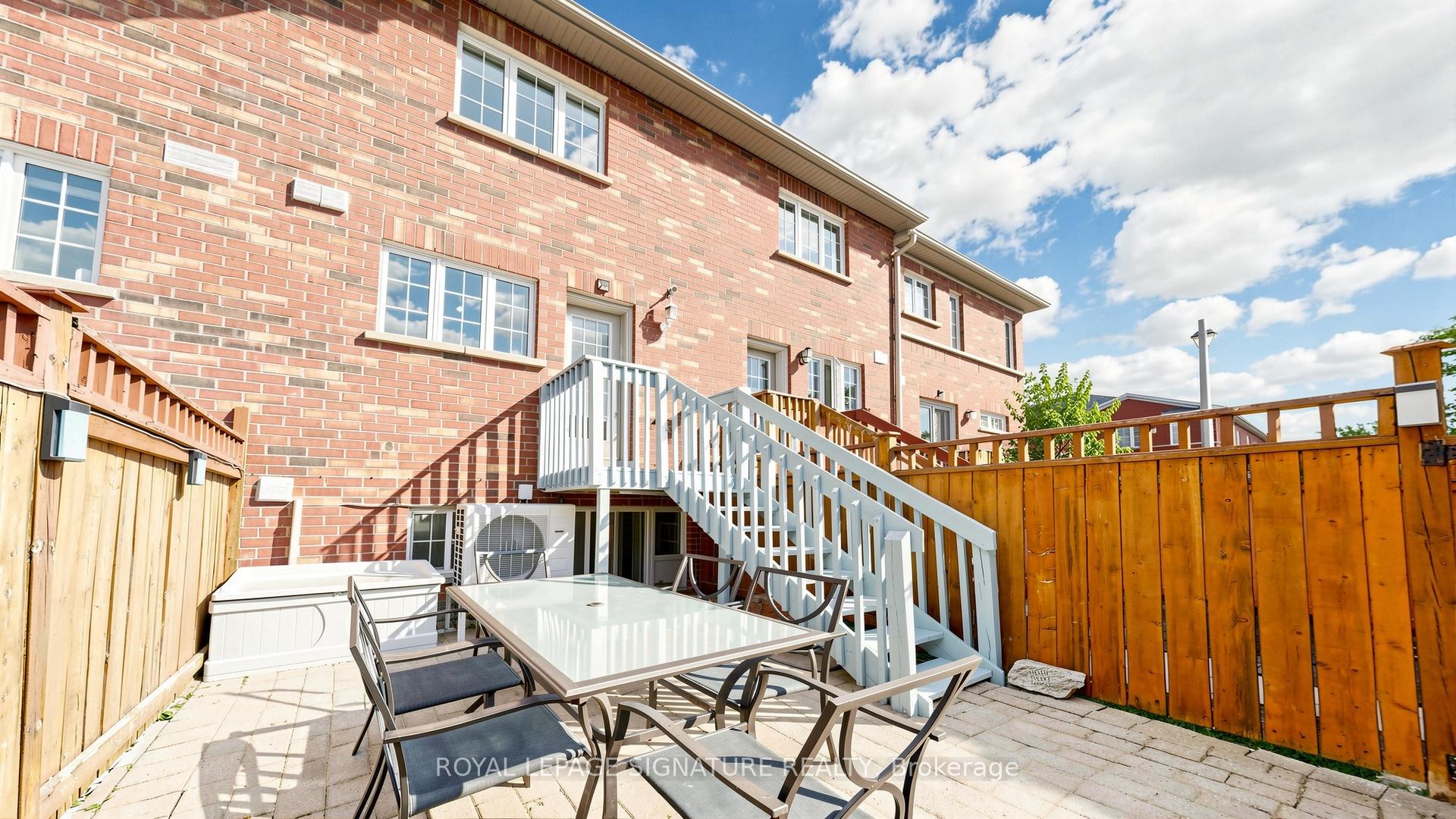 Photo 15 of 383 White's Hill Avenue, Markham, Cornell — HOMEH
