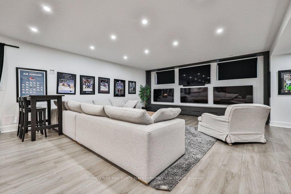 Photo 45 of 57 Joymar Drive, Mississauga, Streetsville — HOMEH