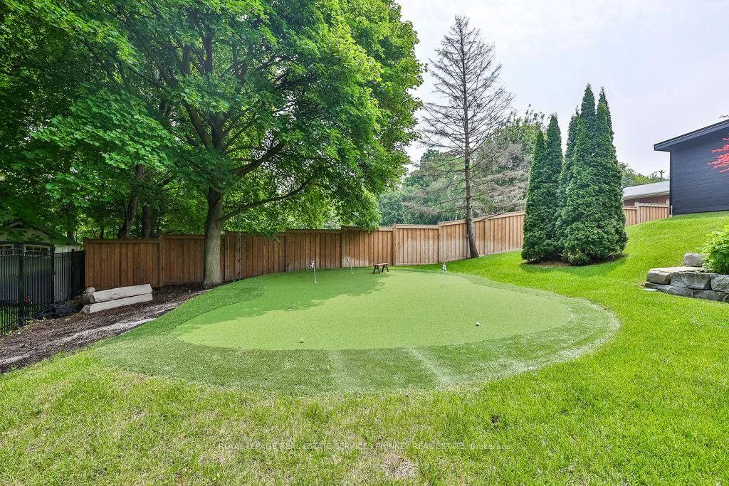 Photo 15 of 57 Joymar Drive, Mississauga, Streetsville — HOMEH