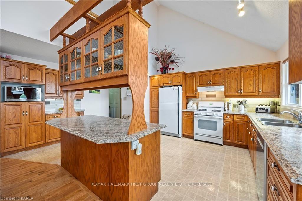 Photo 21 of 1525 Burnt Hills Road, Frontenac, Frontenac South — HOMEH