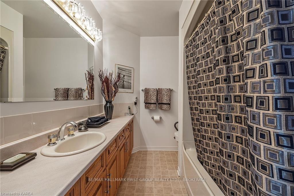 Photo 32 of 1525 Burnt Hills Road, Frontenac, Frontenac South — HOMEH