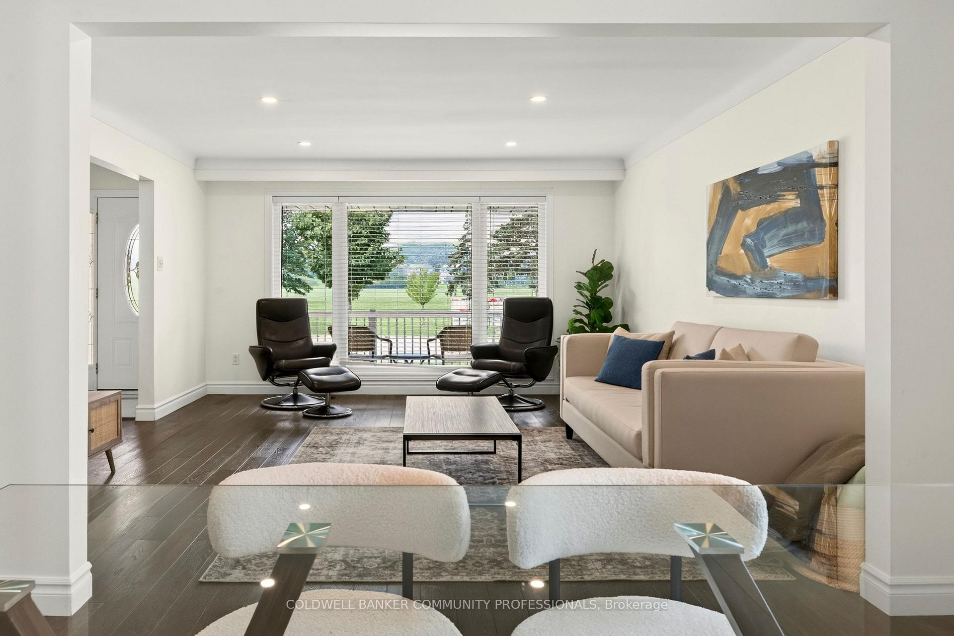 Photo 12 of 85 Lavina Crescent, Hamilton, Mountview — HOMEH