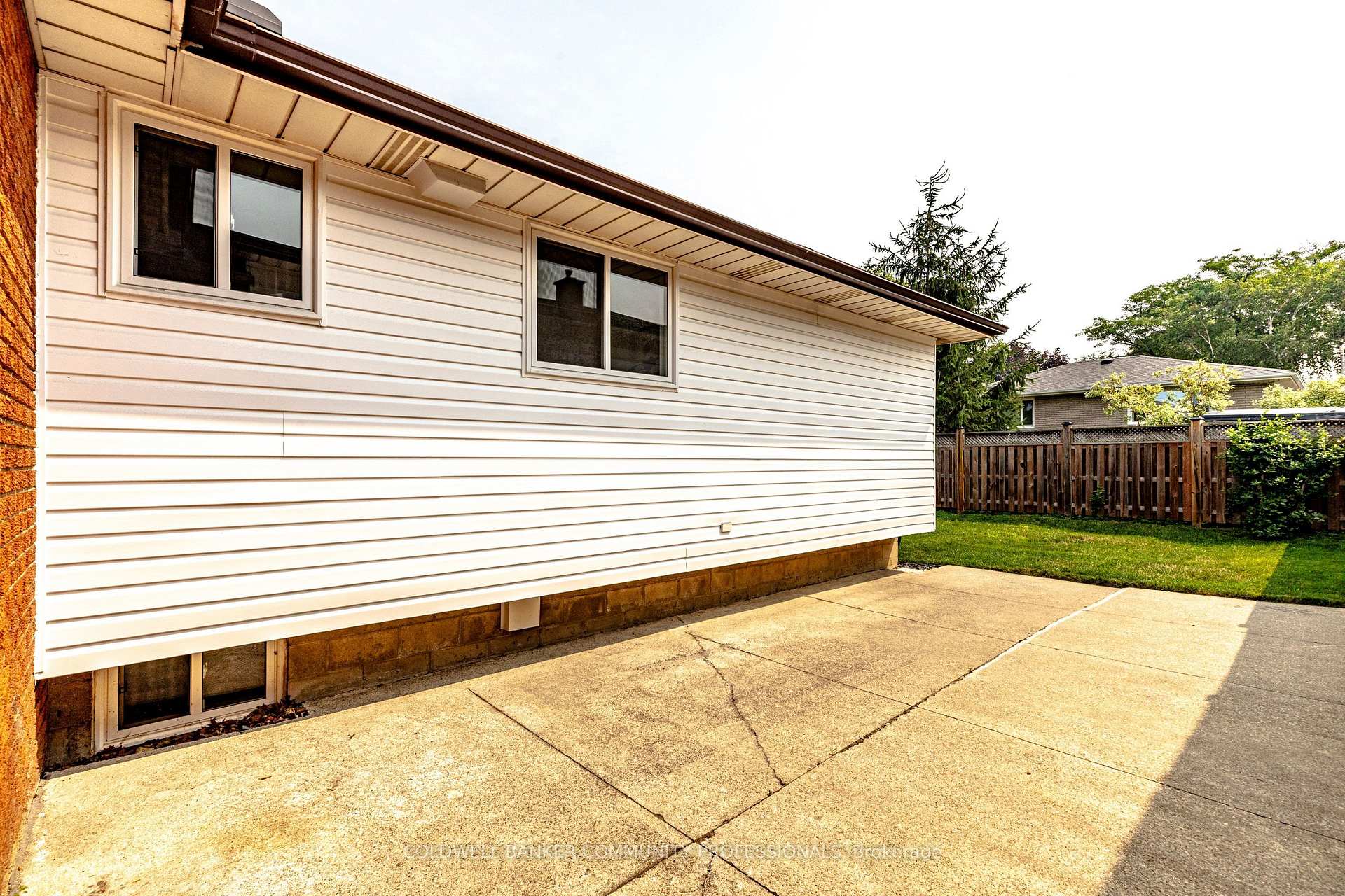 Photo 40 of 85 Lavina Crescent, Hamilton, Mountview — HOMEH
