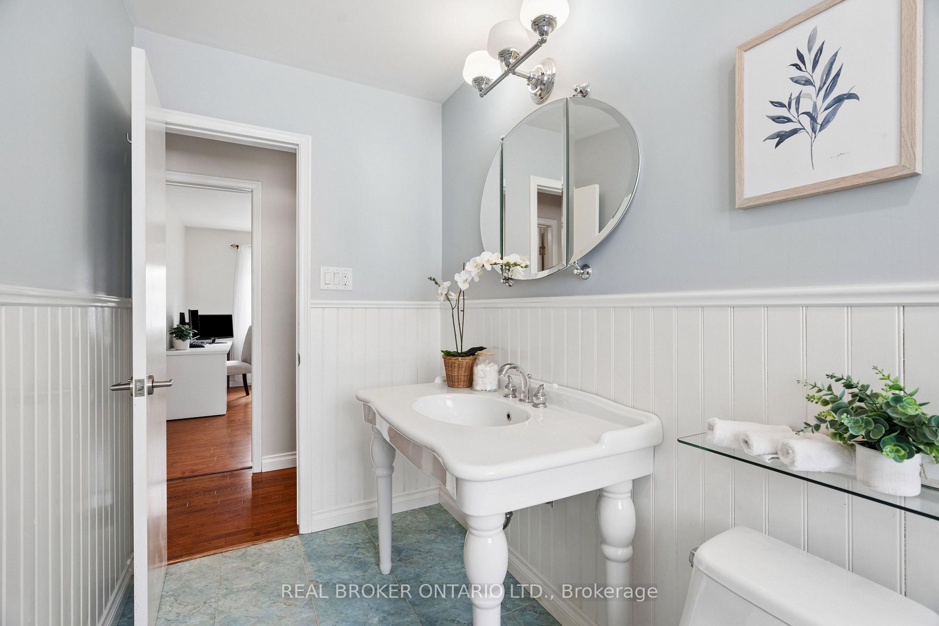 Photo 20 of 254 Southwood Drive, Kitchener, Country Hills — HOMEH