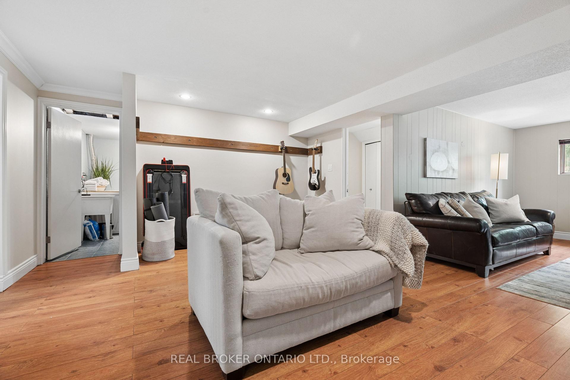 Photo 26 of 254 Southwood Drive, Kitchener, Country Hills — HOMEH