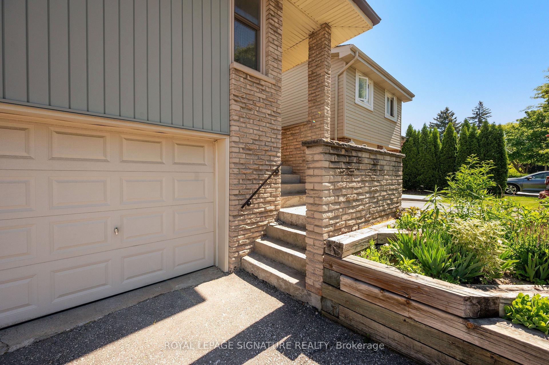 Photo 5 of 4069 Jefton Crescent, Mississauga, Erin Mills — HOMEH