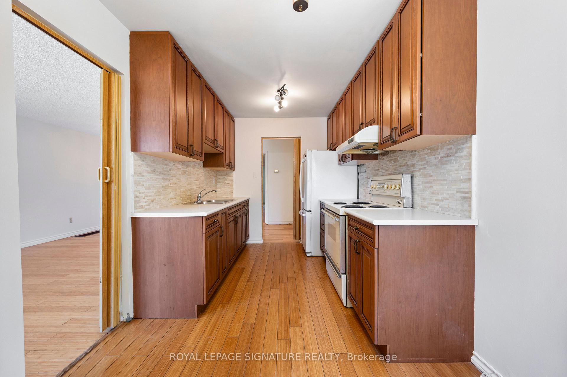 Photo 22 of 4069 Jefton Crescent, Mississauga, Erin Mills — HOMEH
